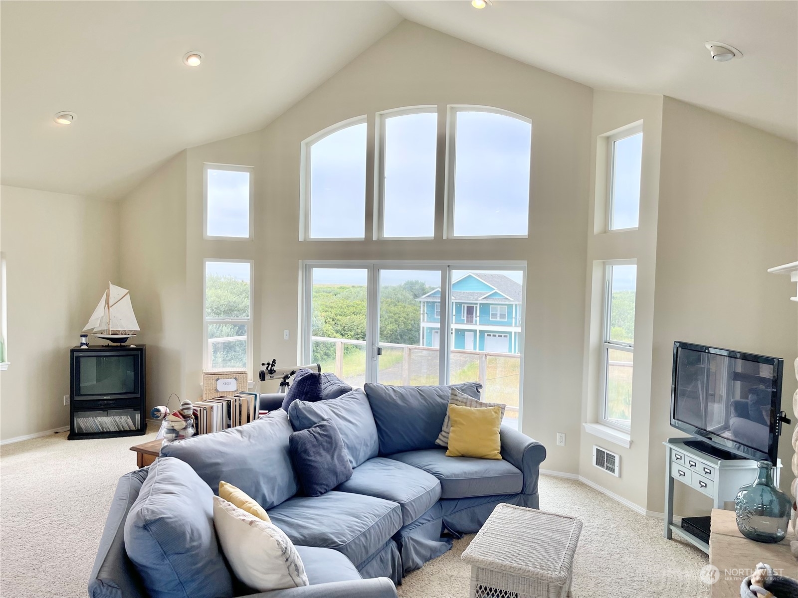 292 Sand Dune Avenue SW