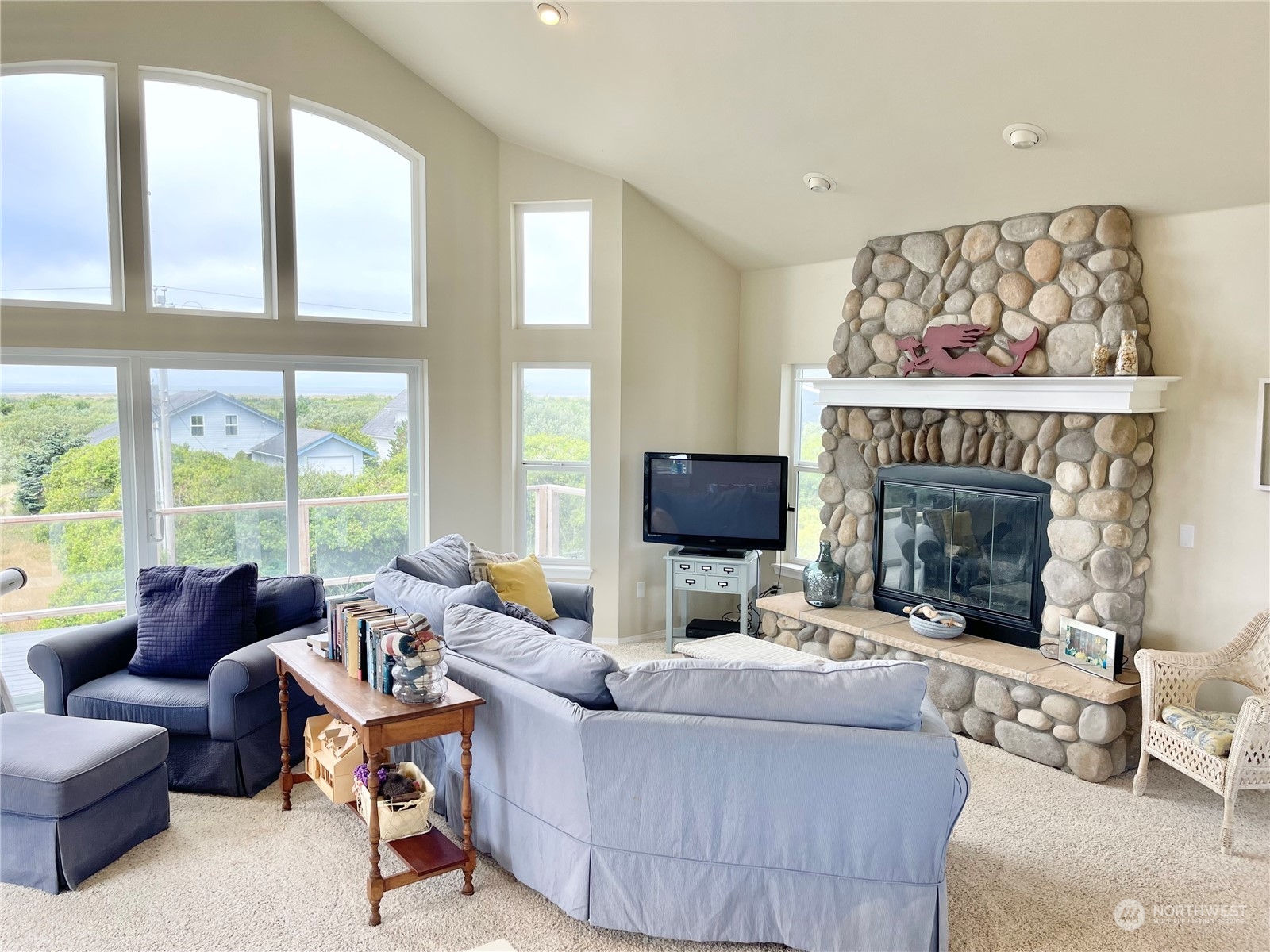 292 Sand Dune Avenue SW