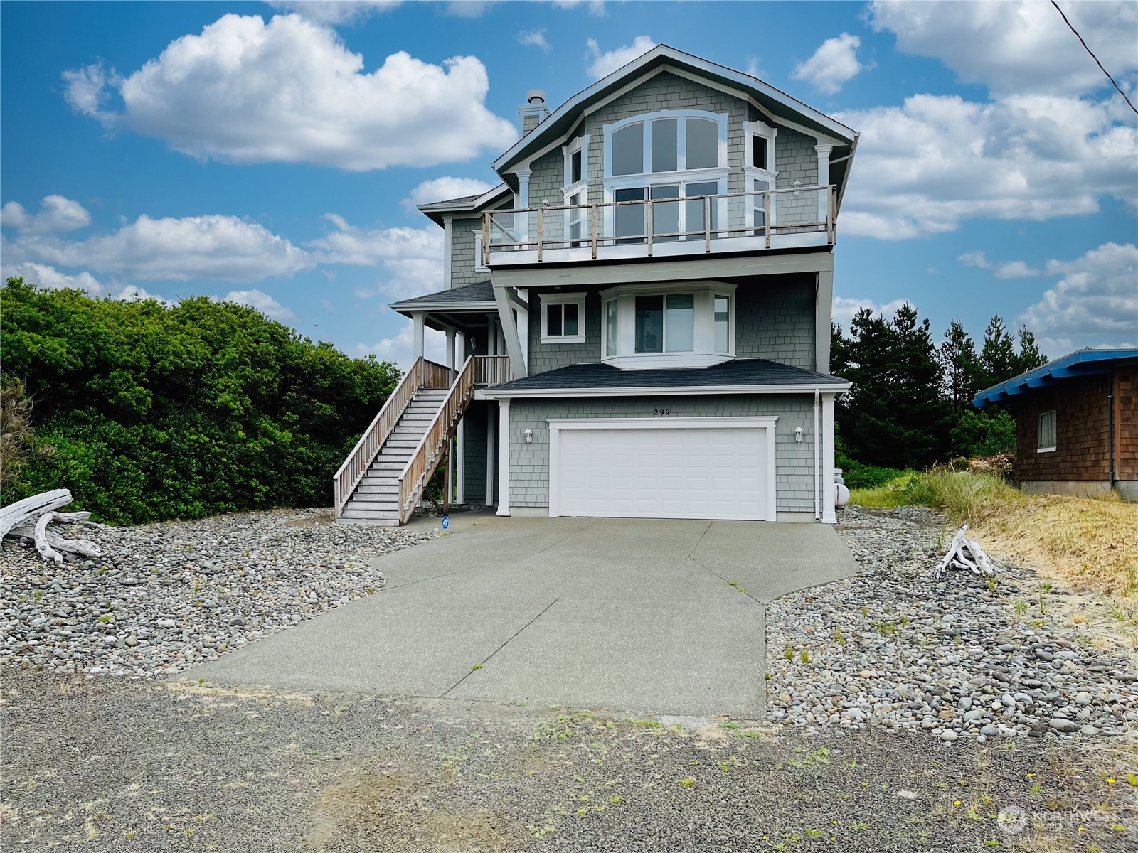 292 Sand Dune Avenue SW