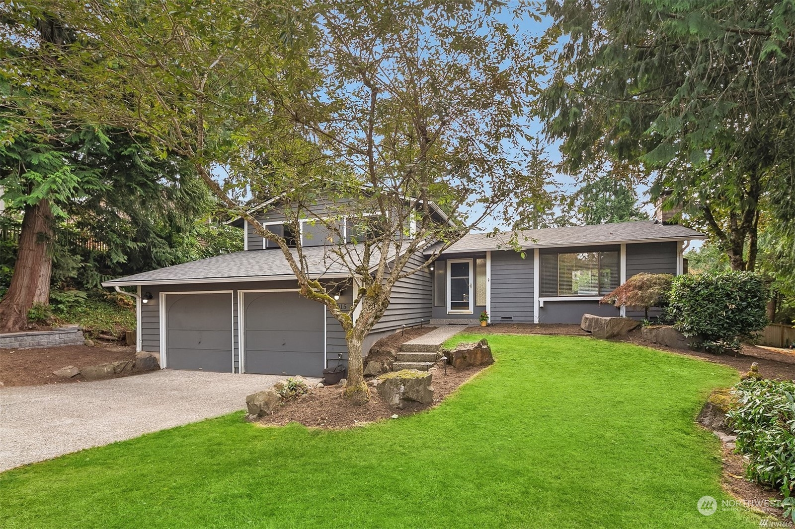 8015 NE 121st Street