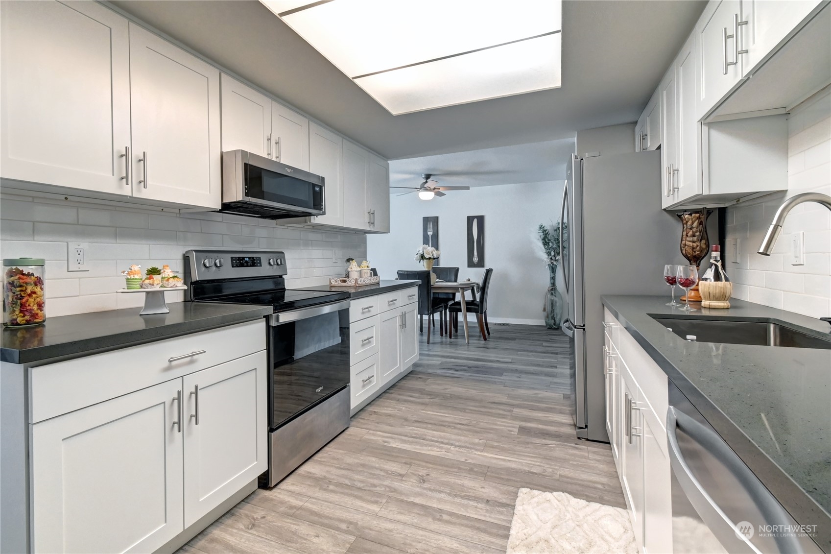 11901 93rd Avenue NE #B207, -3653 Unit: B207