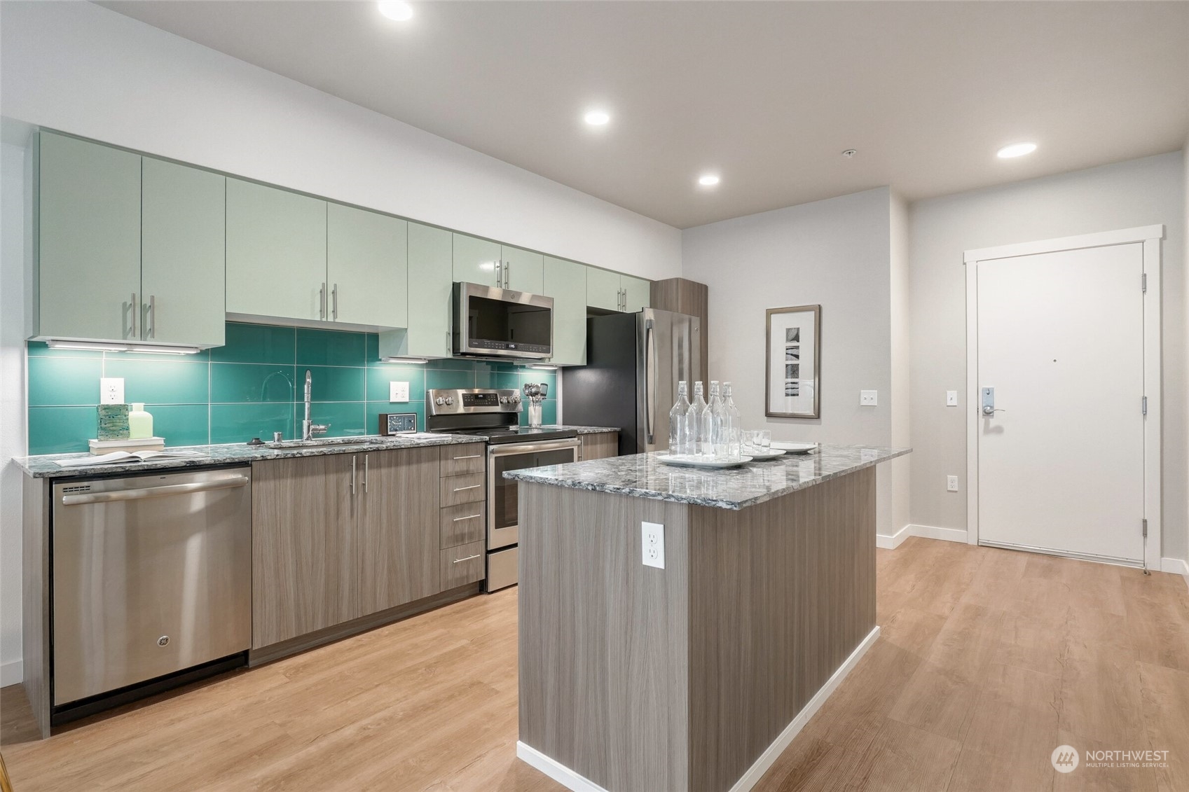 1085 103rd Avenue NE #403