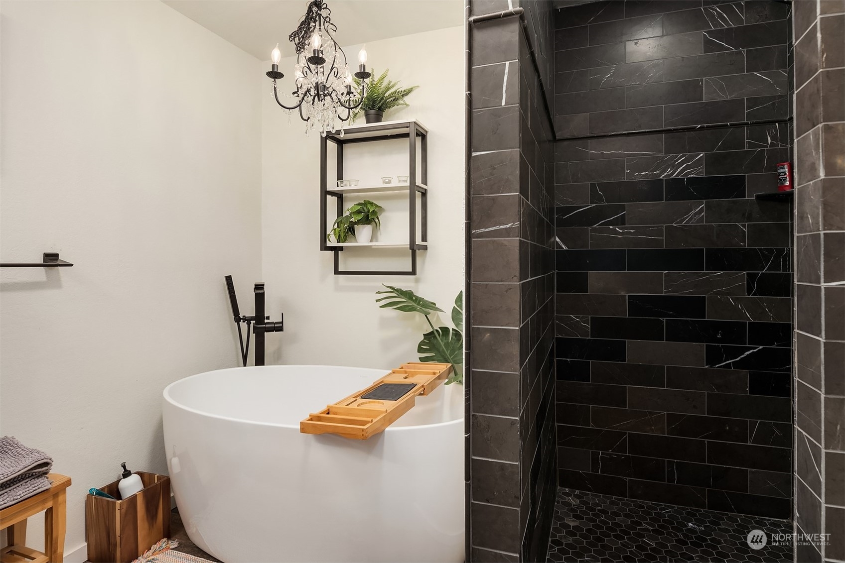 10539 Alton Avenue NE