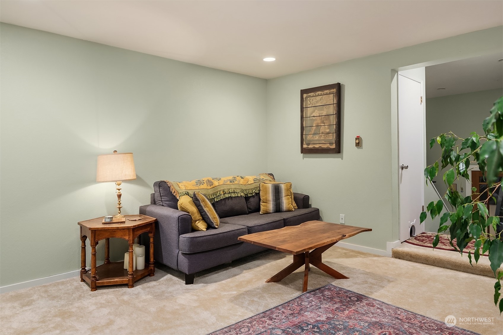 10539 Alton Avenue NE