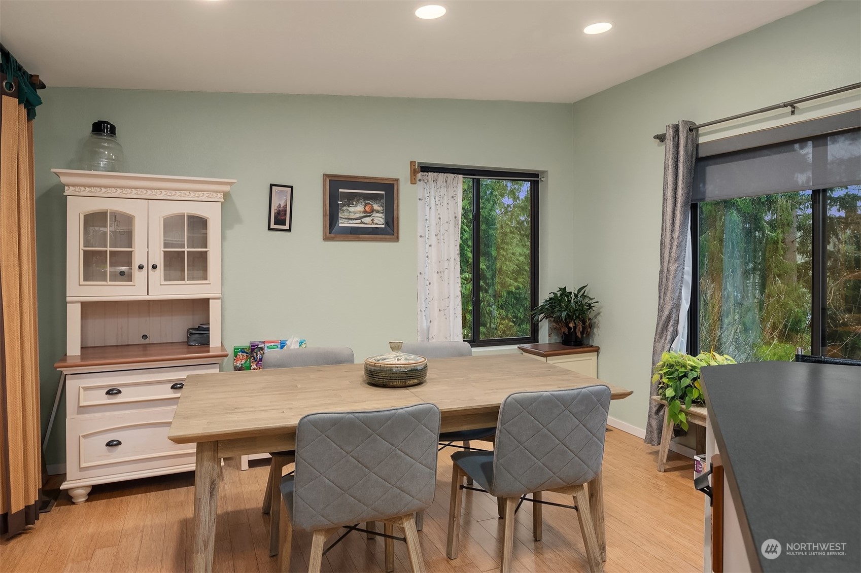 10539 Alton Avenue NE