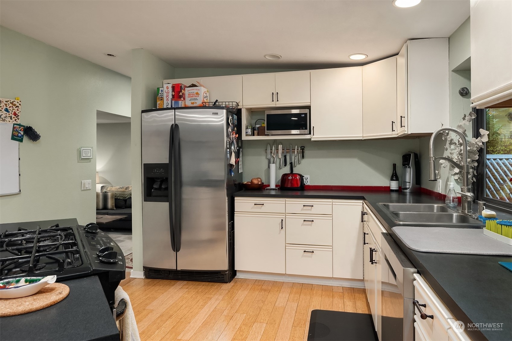 10539 Alton Avenue NE