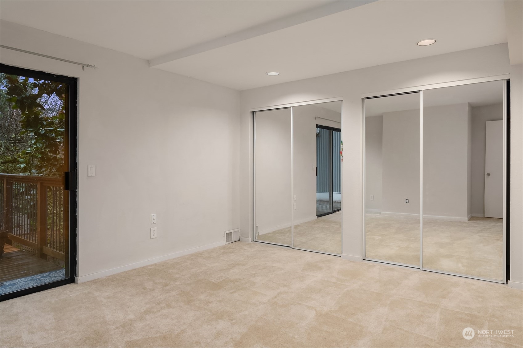 10539 Alton Avenue NE