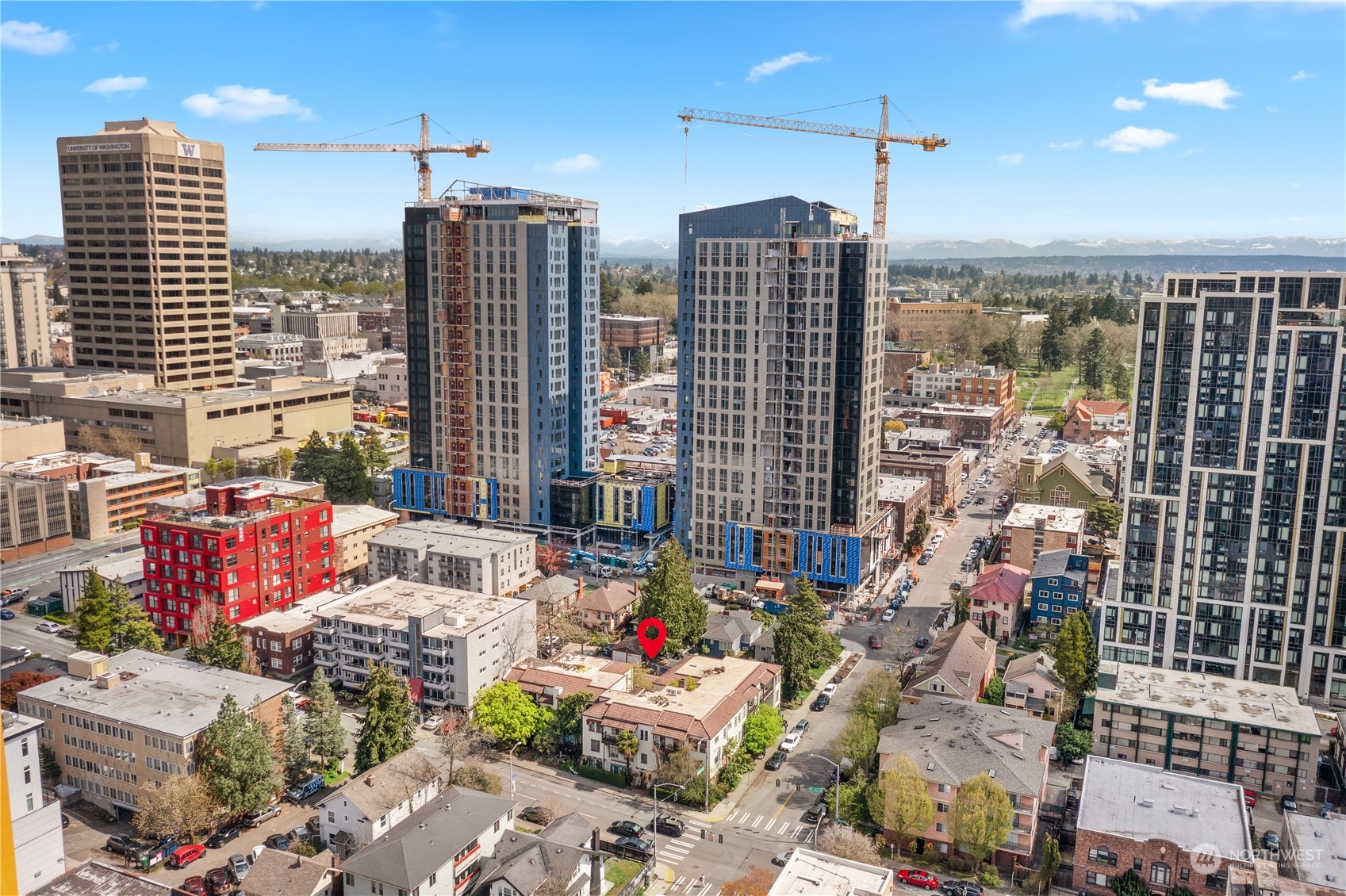 4204 11th Avenue NE #8