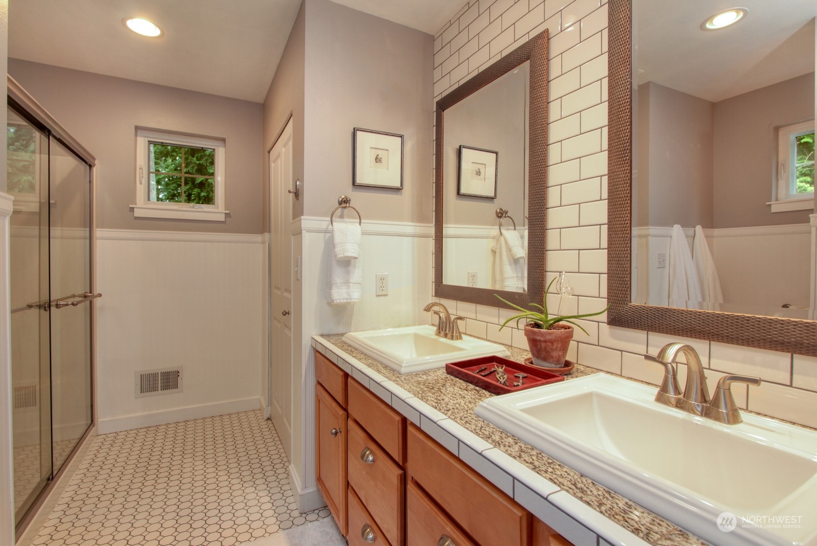 32385 NE Old Hansville Road