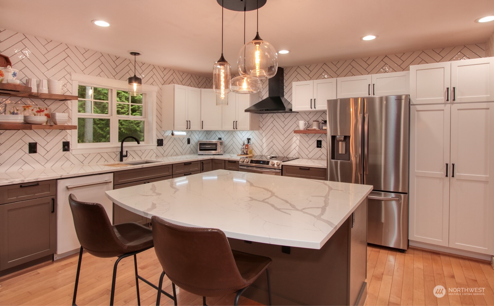 32385 NE Old Hansville Road