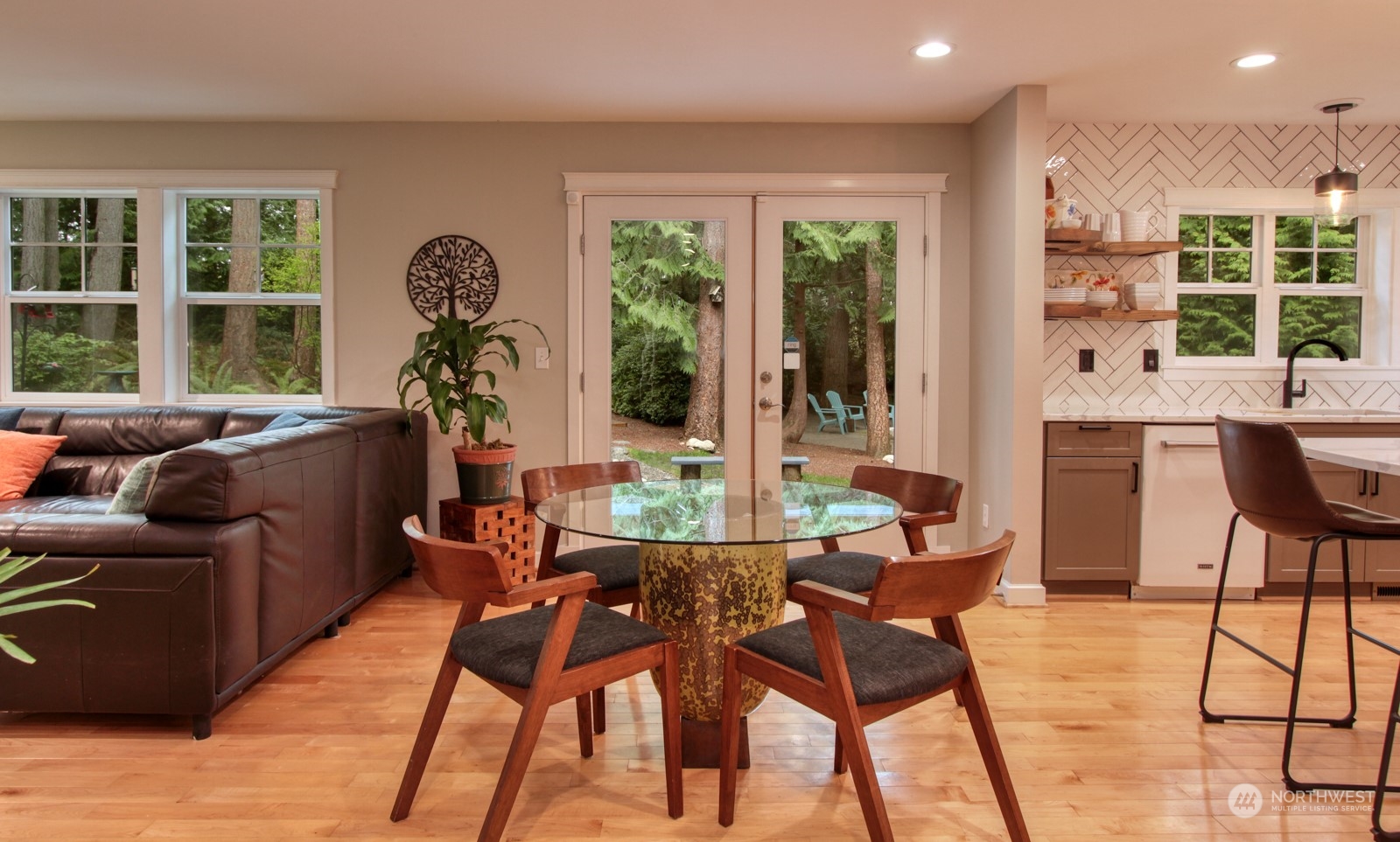 32385 NE Old Hansville Road