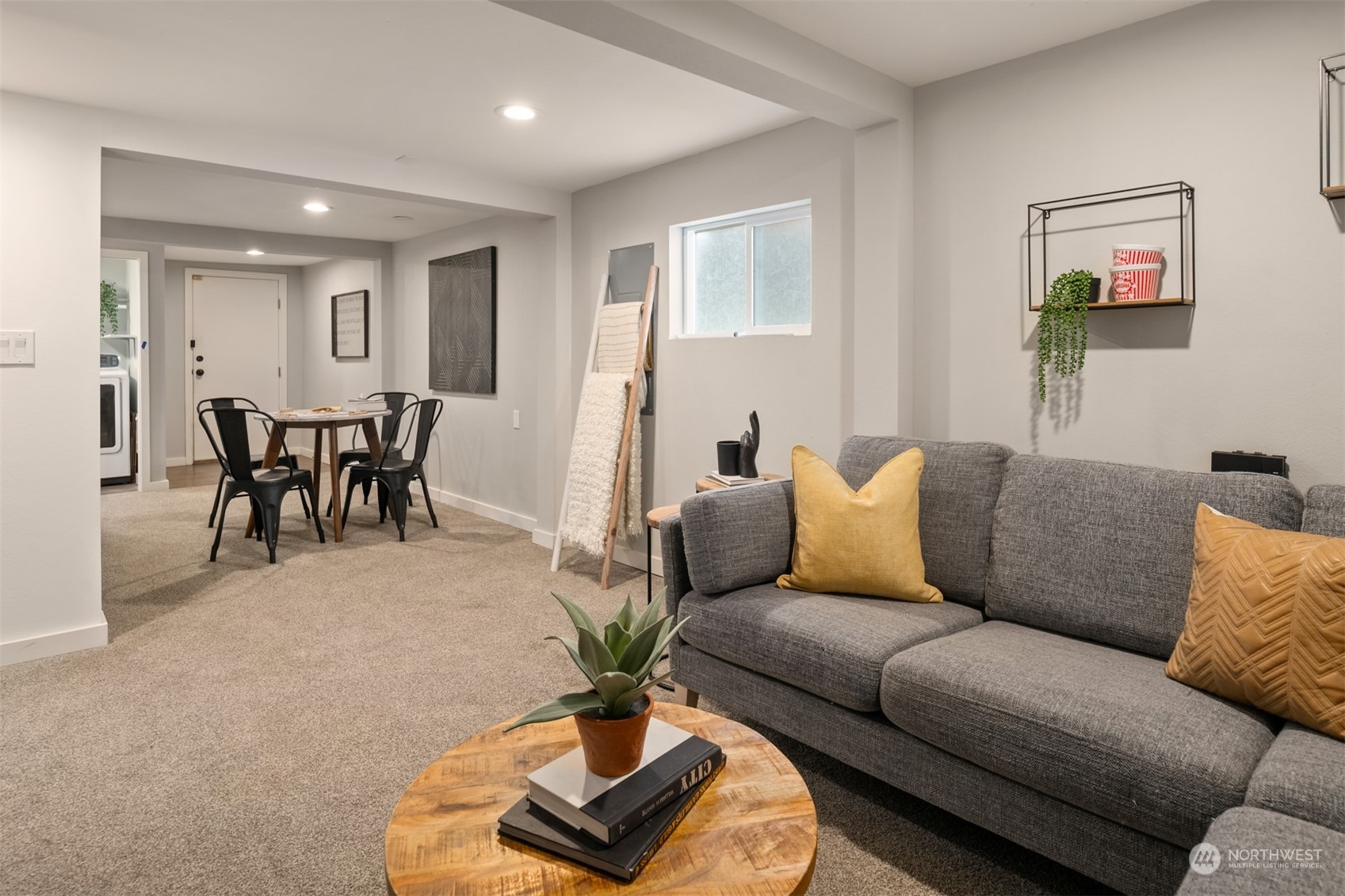 1309 SW Cloverdale Street