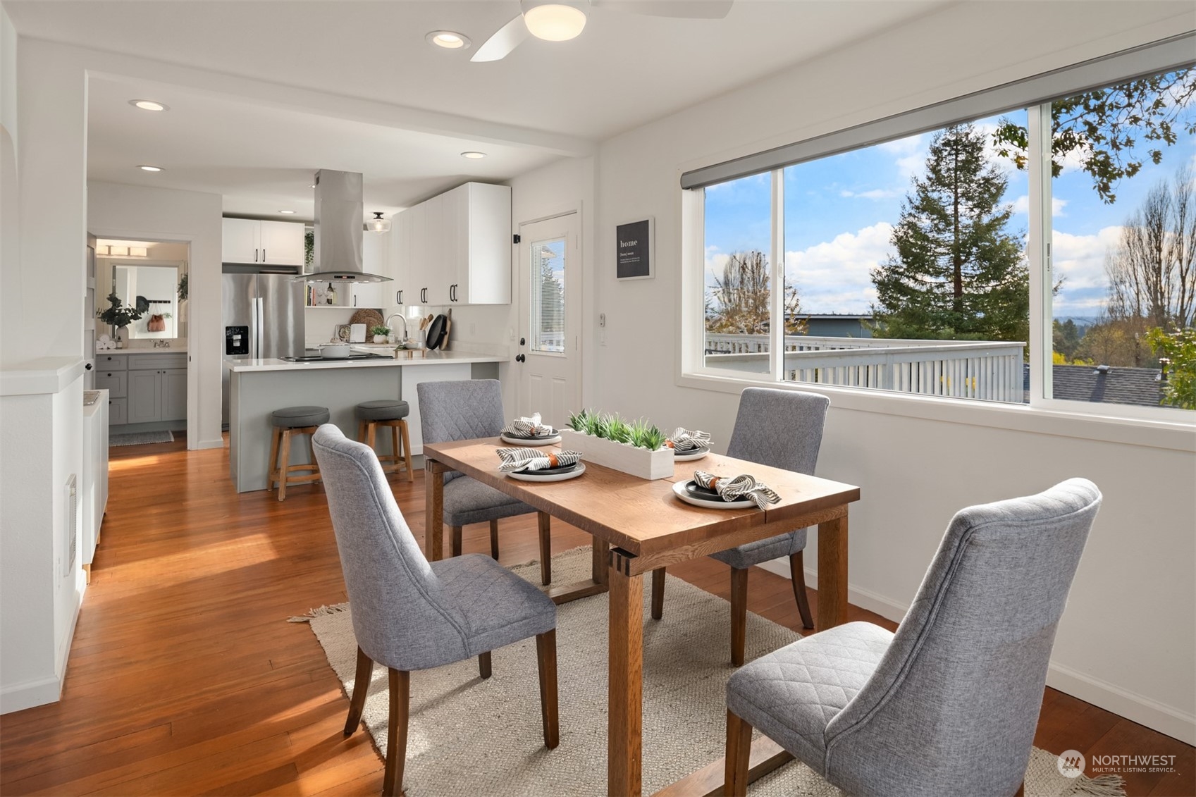 1309 SW Cloverdale Street