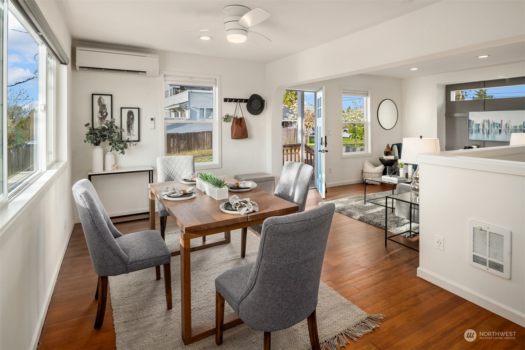 1309 SW Cloverdale Street