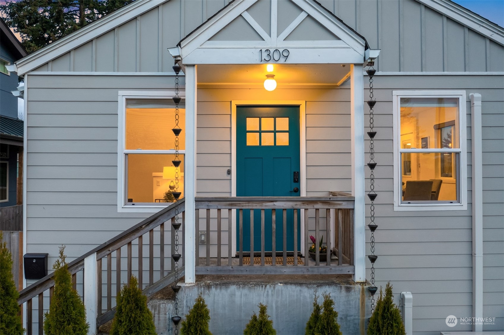 1309 SW Cloverdale Street