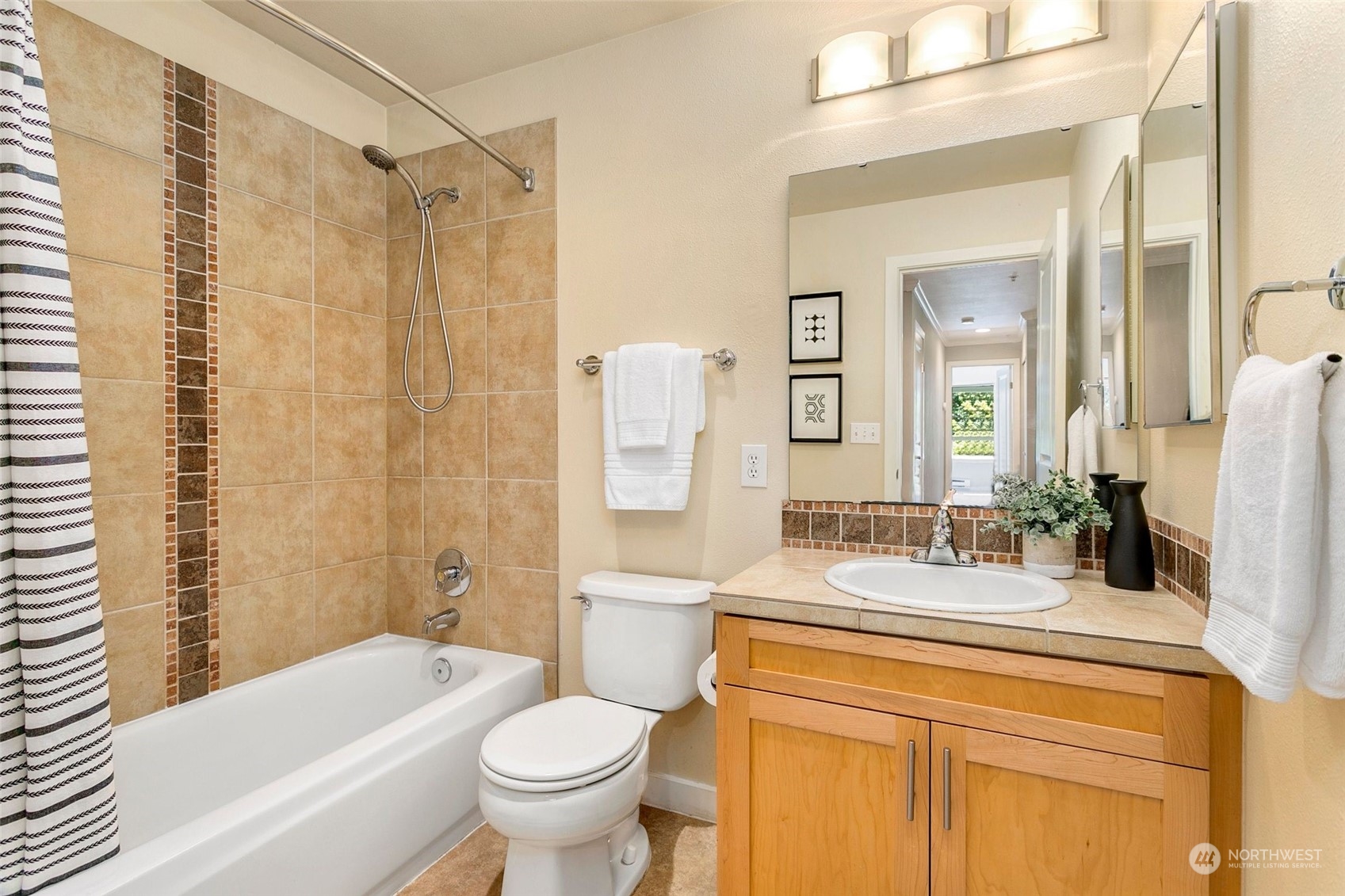 12023 NE 204th Place #E302