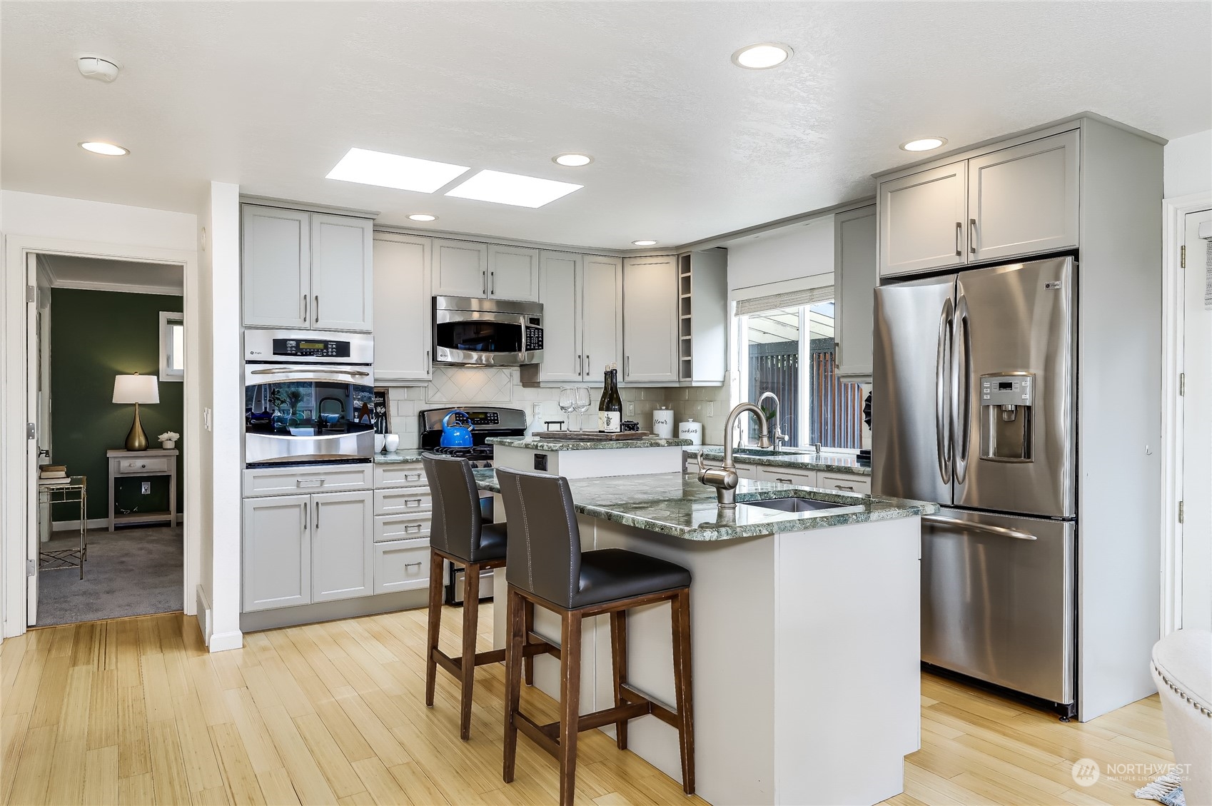 8420 California Avenue SW