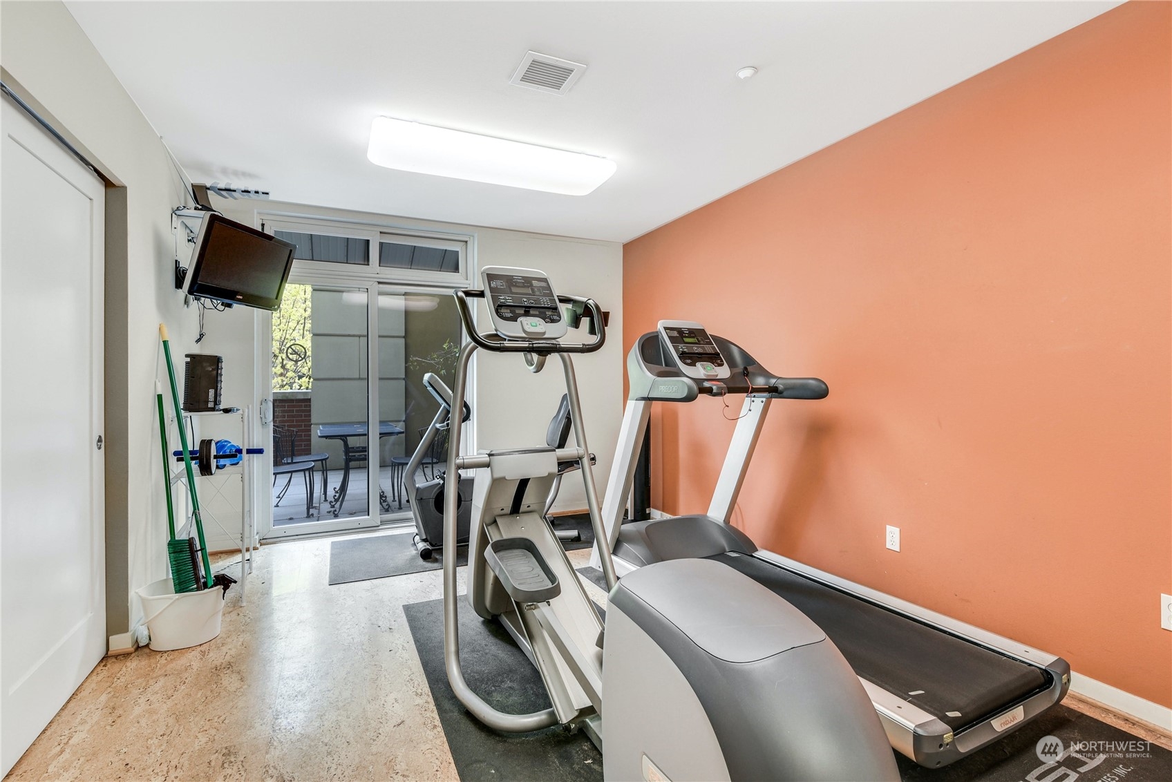 1530 NW Market Street #212