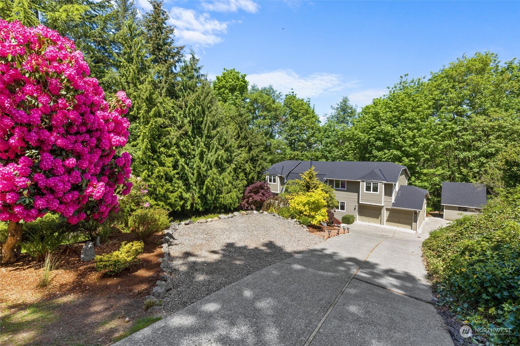 11925 Maplewood Avenue