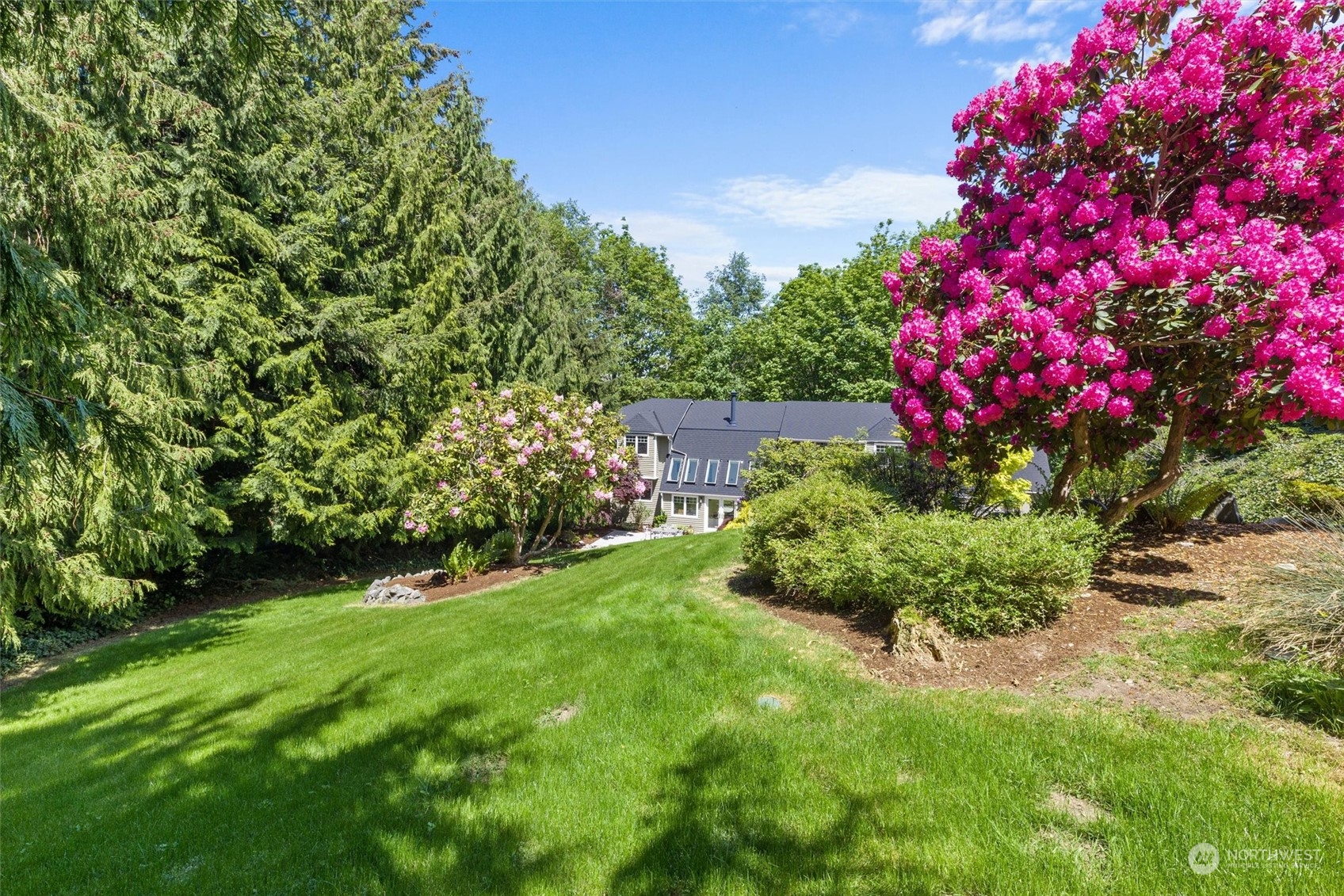 11925 Maplewood Avenue