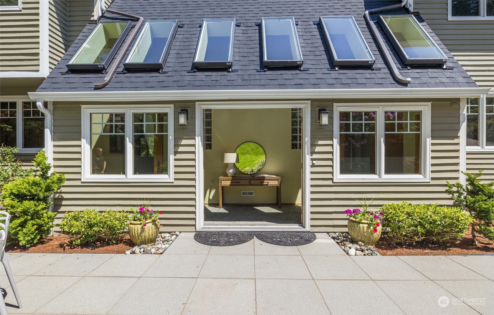 11925 Maplewood Avenue