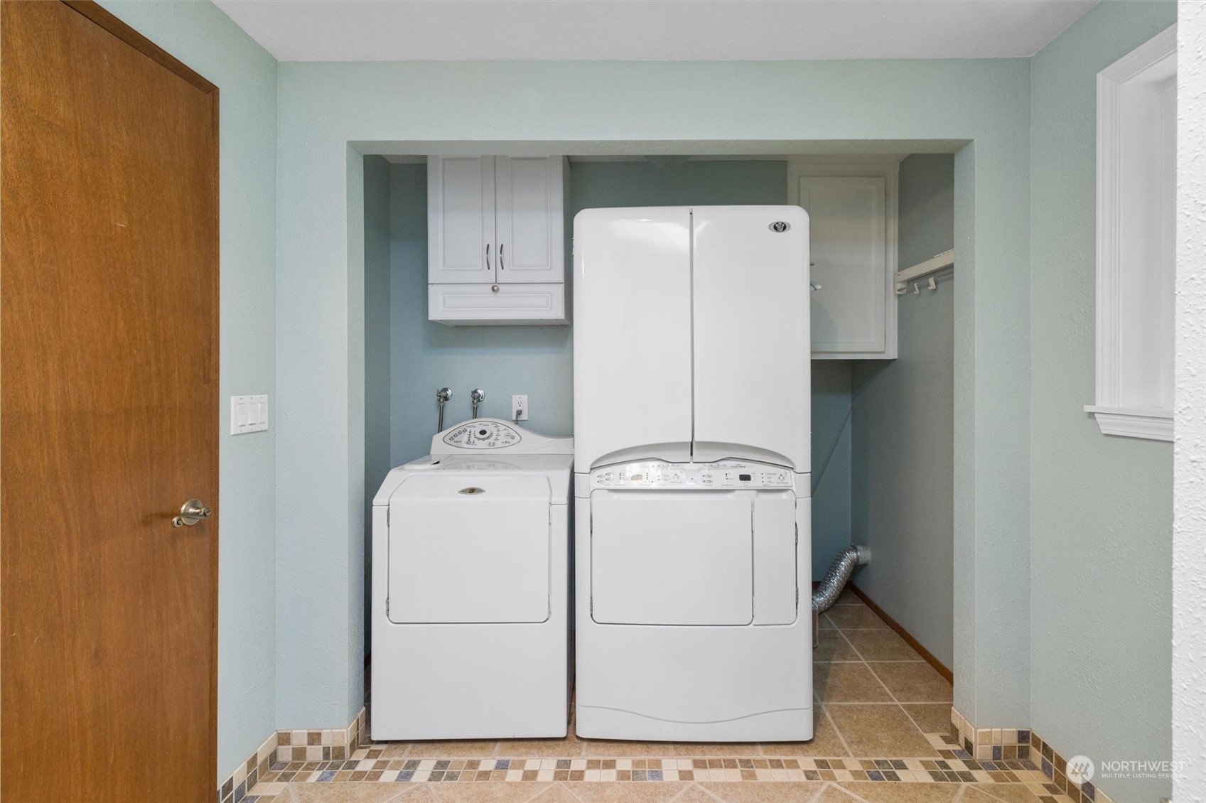 11925 Maplewood Avenue