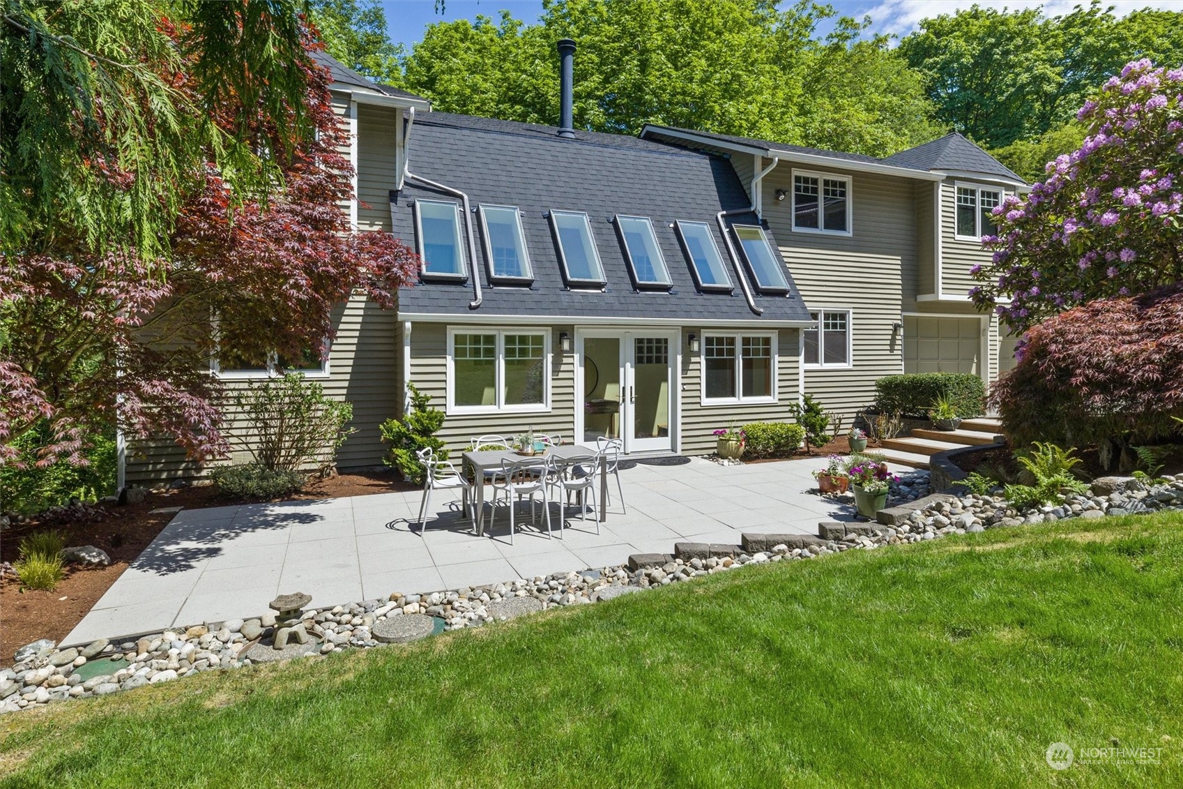 11925 Maplewood Avenue