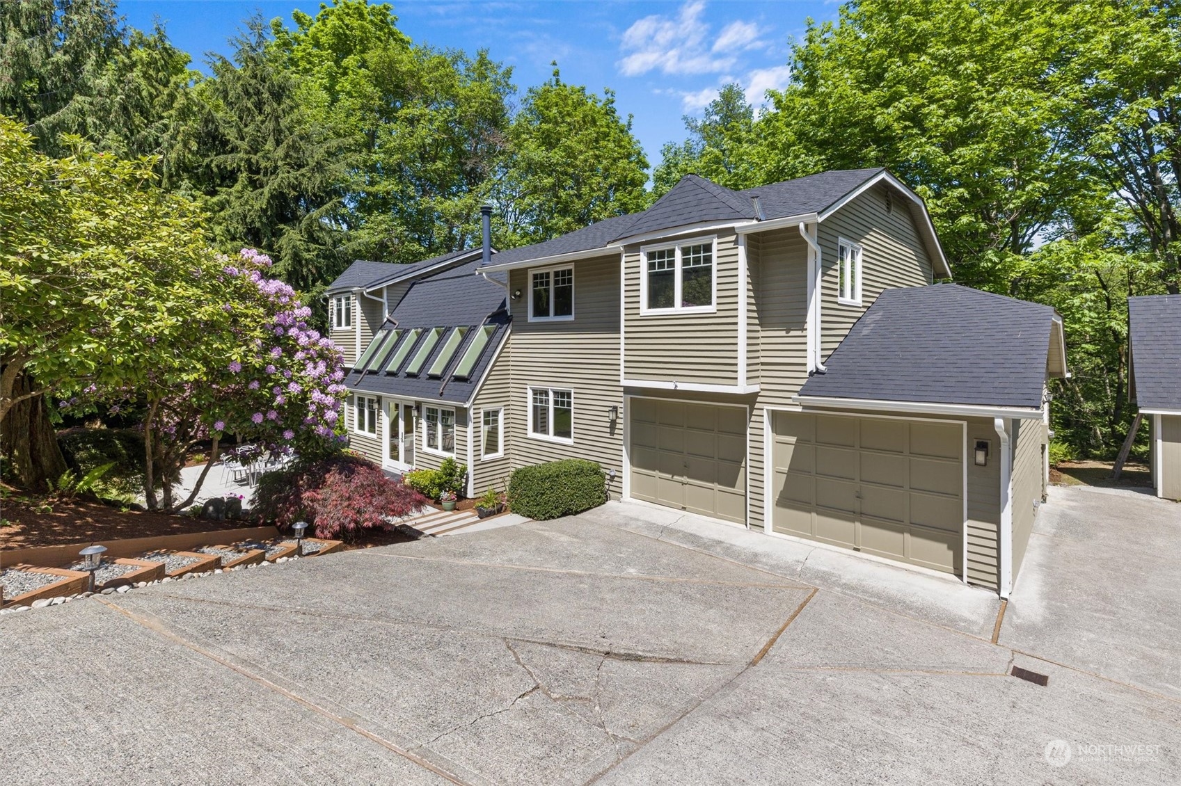 11925 Maplewood Avenue