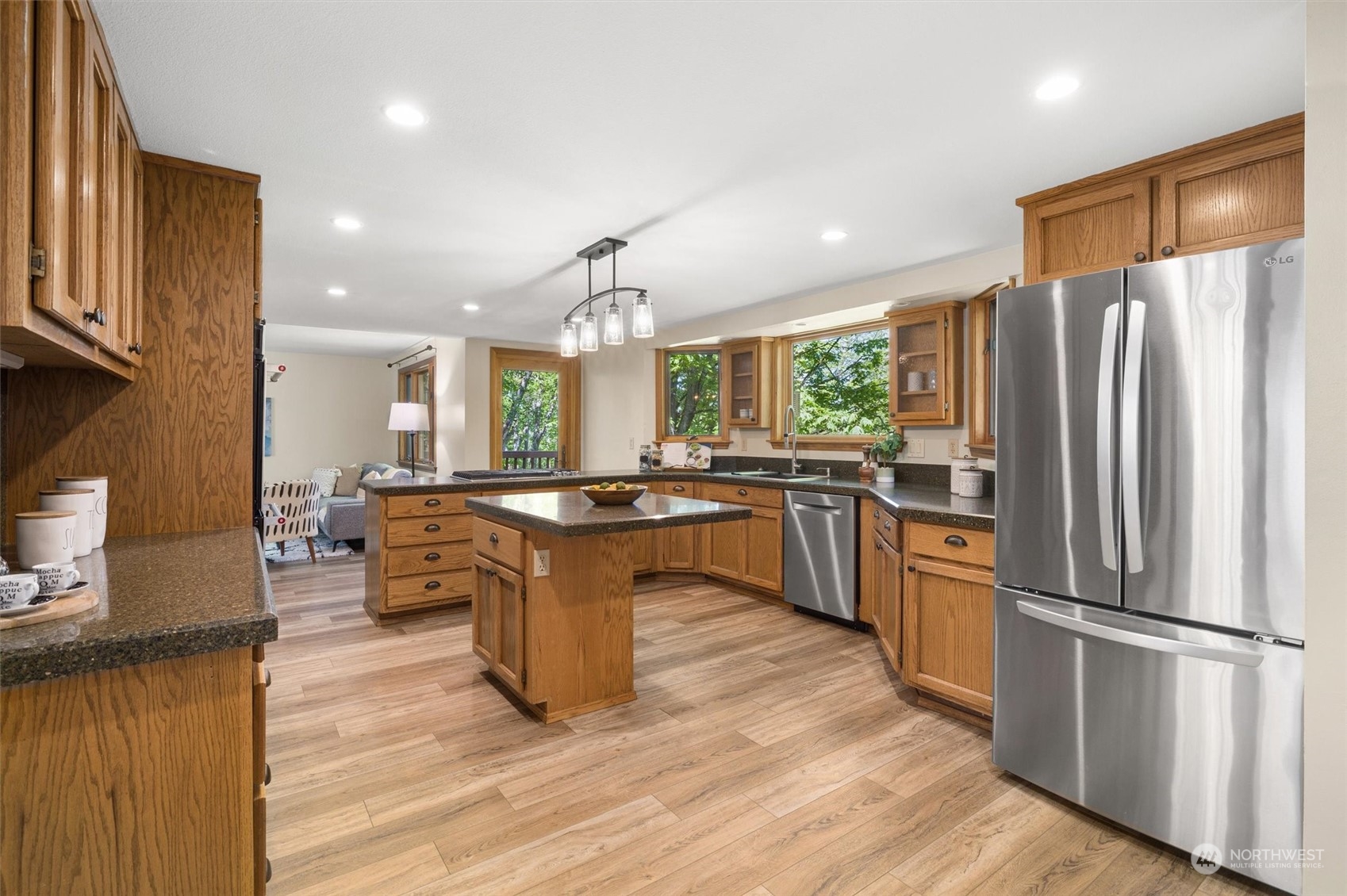 11925 Maplewood Avenue