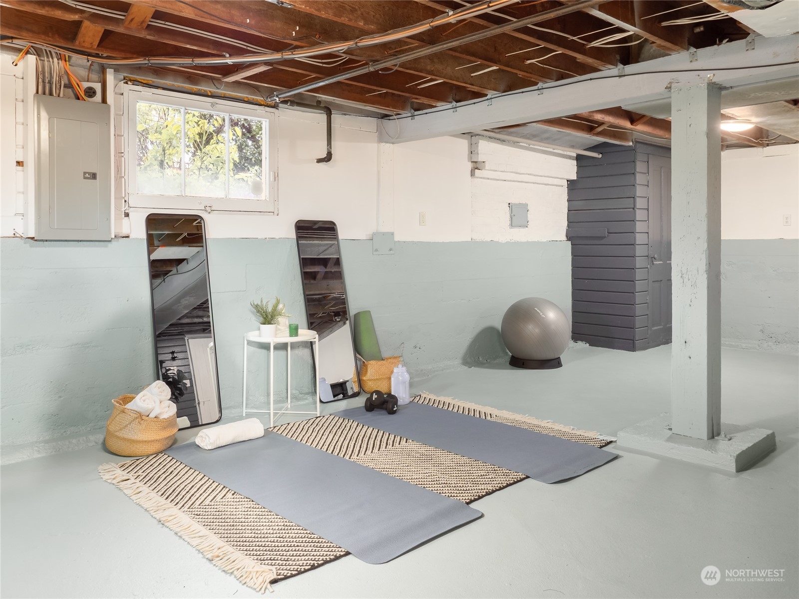 7814 Dayton Avenue N