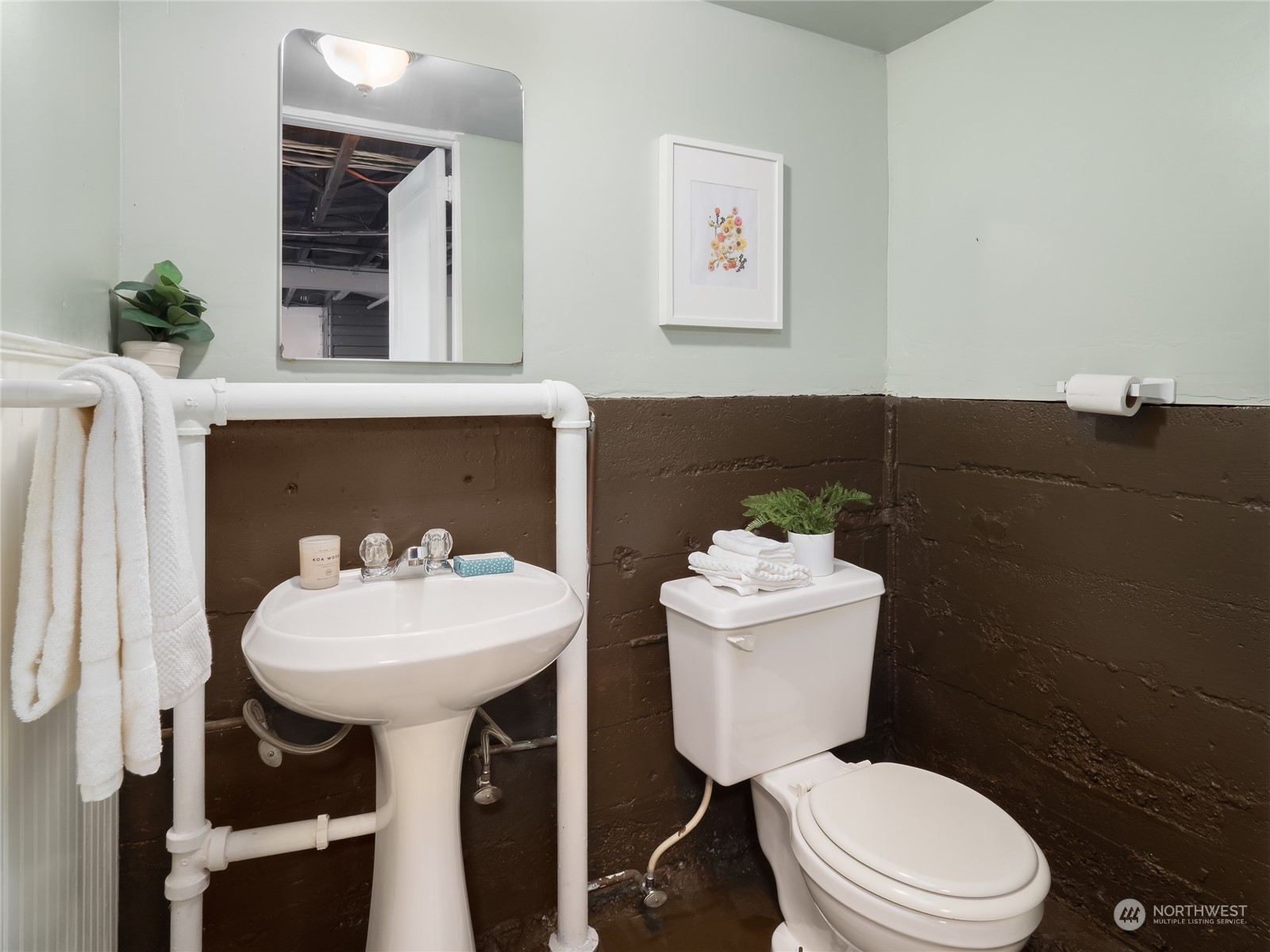 7814 Dayton Avenue N