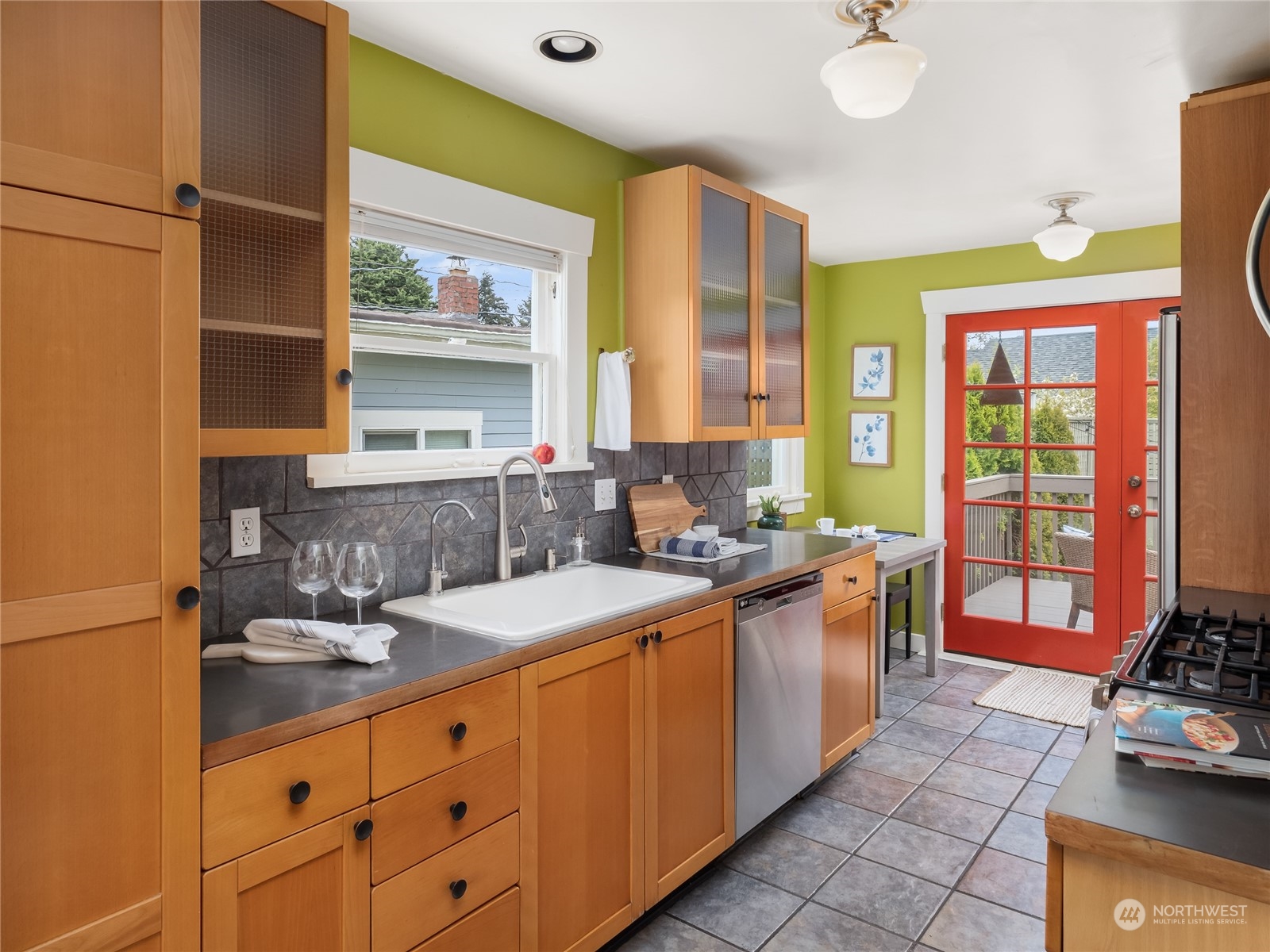 7814 Dayton Avenue N