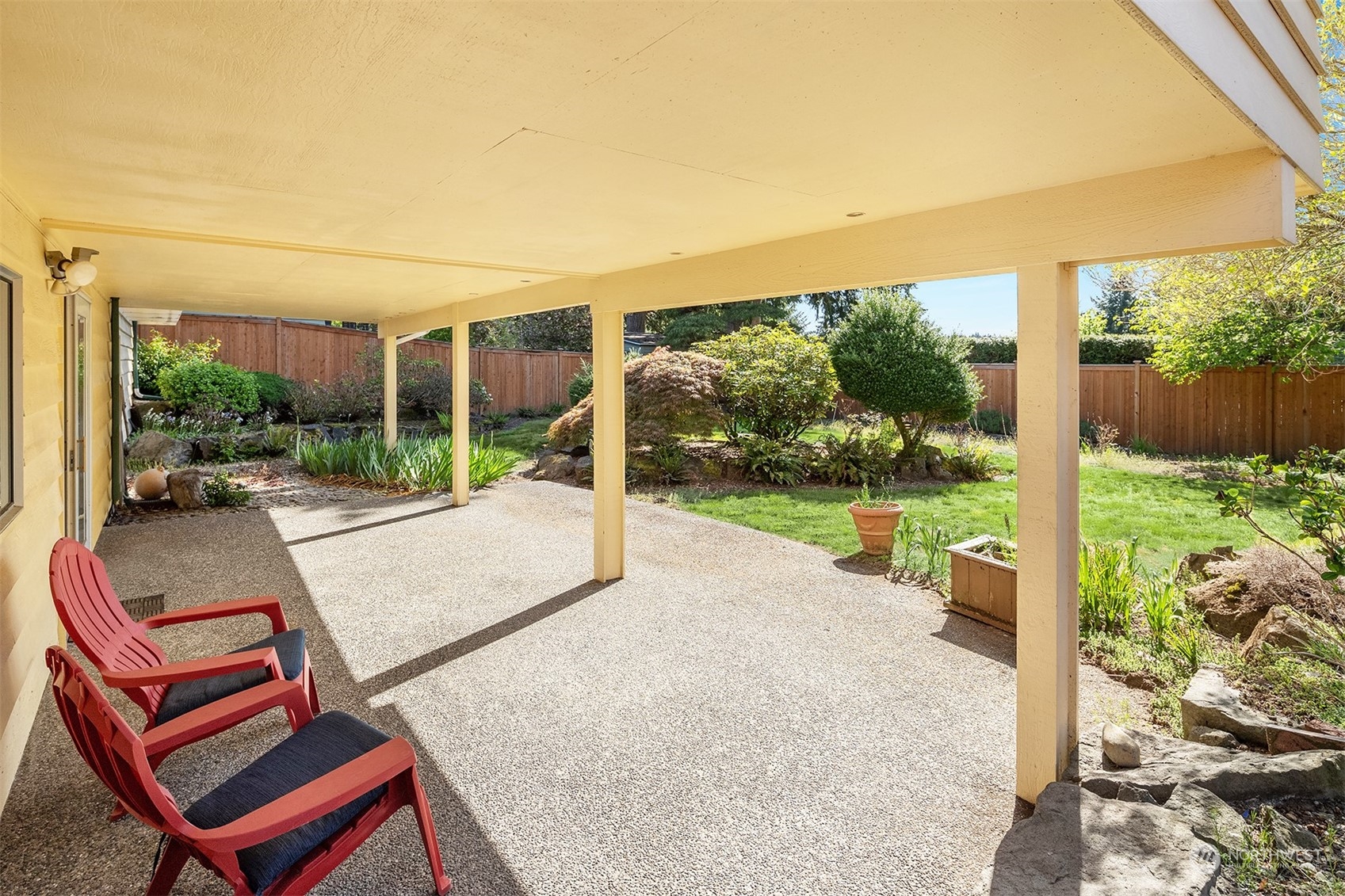 17547 Fremont Avenue N