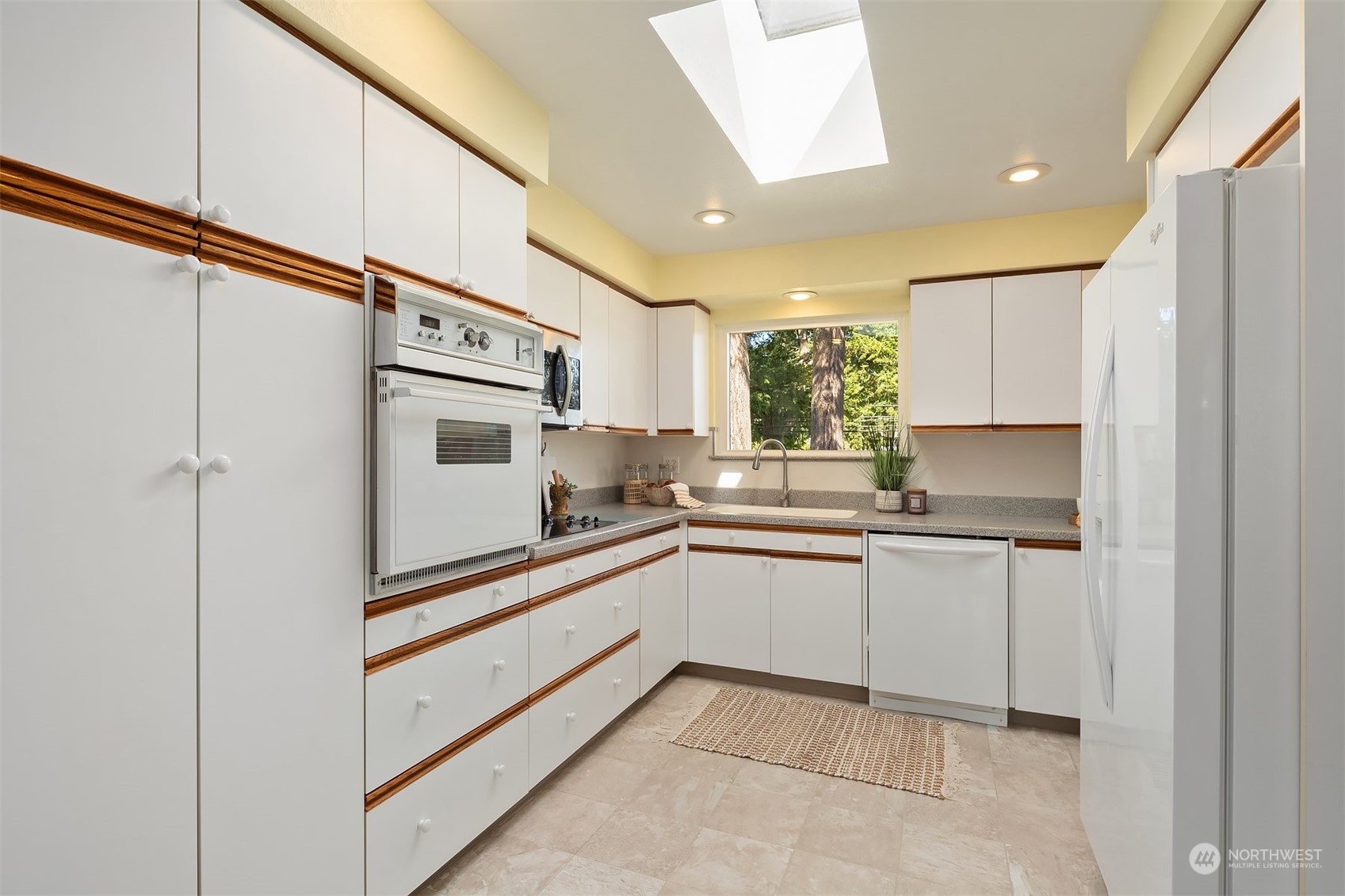 17547 Fremont Avenue N