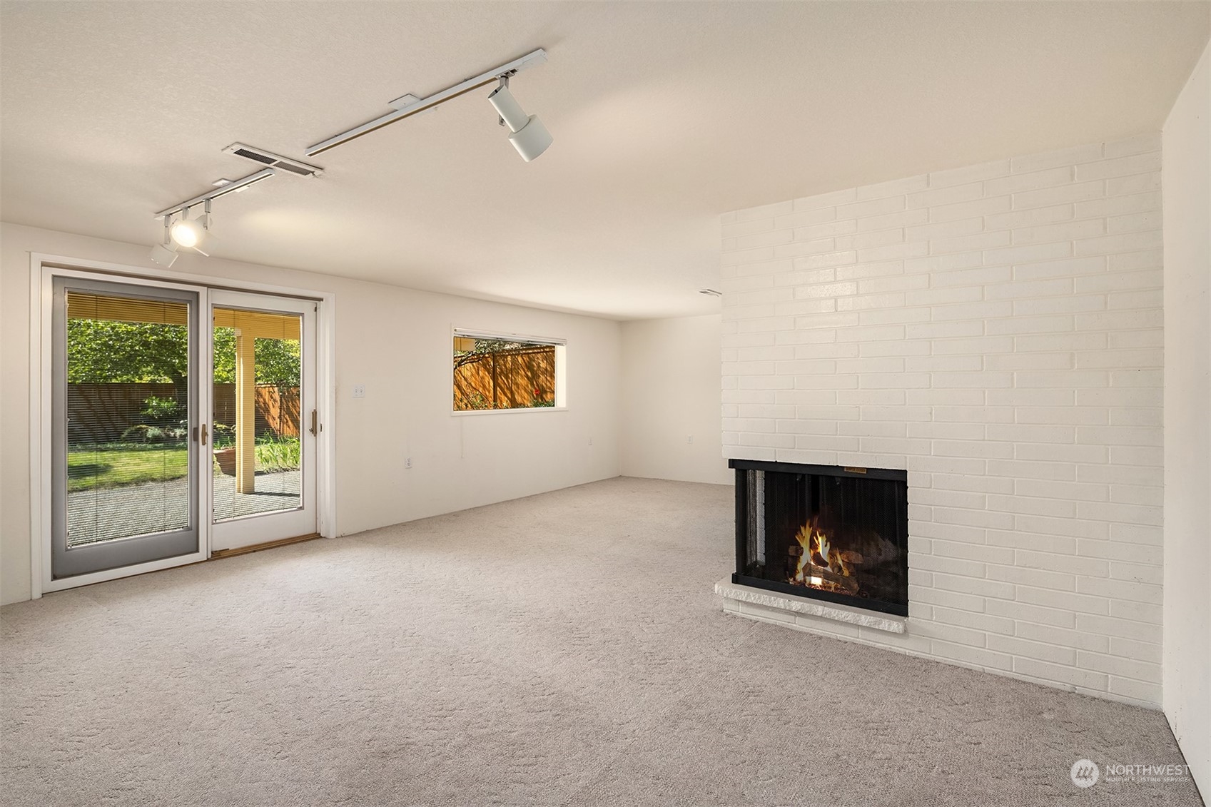 17547 Fremont Avenue N