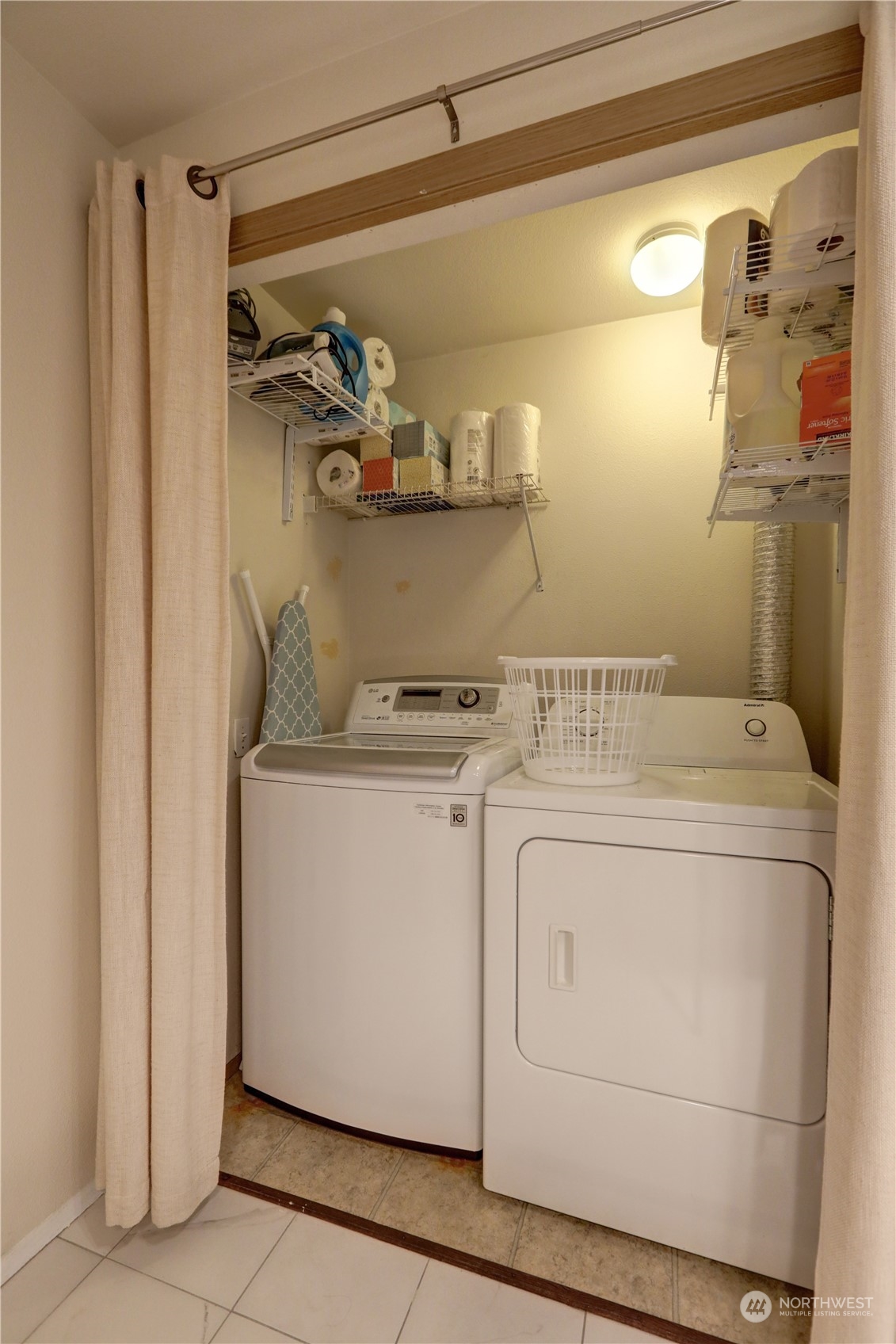 11915 Roseberg Avenue S #B106