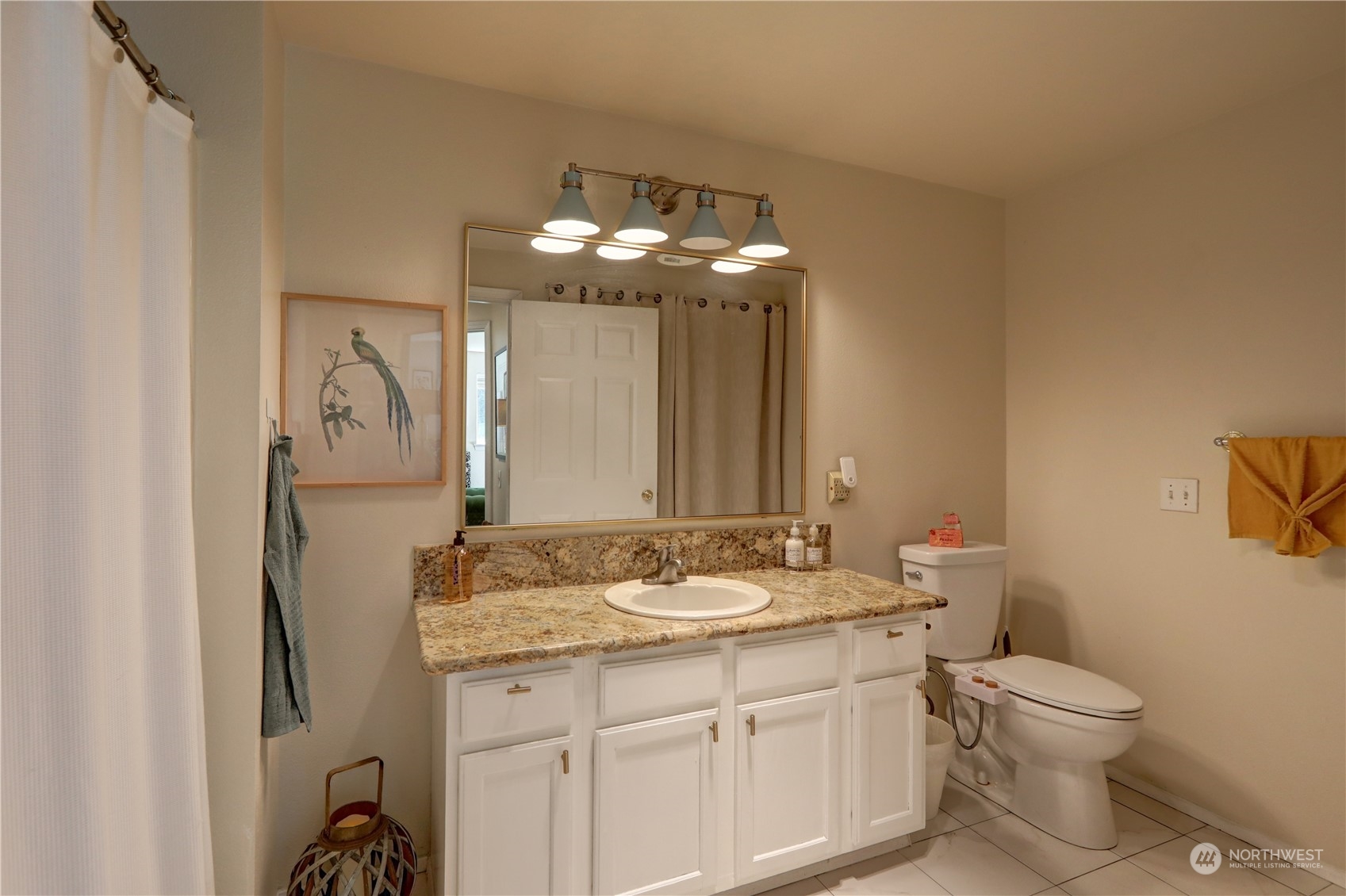 11915 Roseberg Avenue S #B106