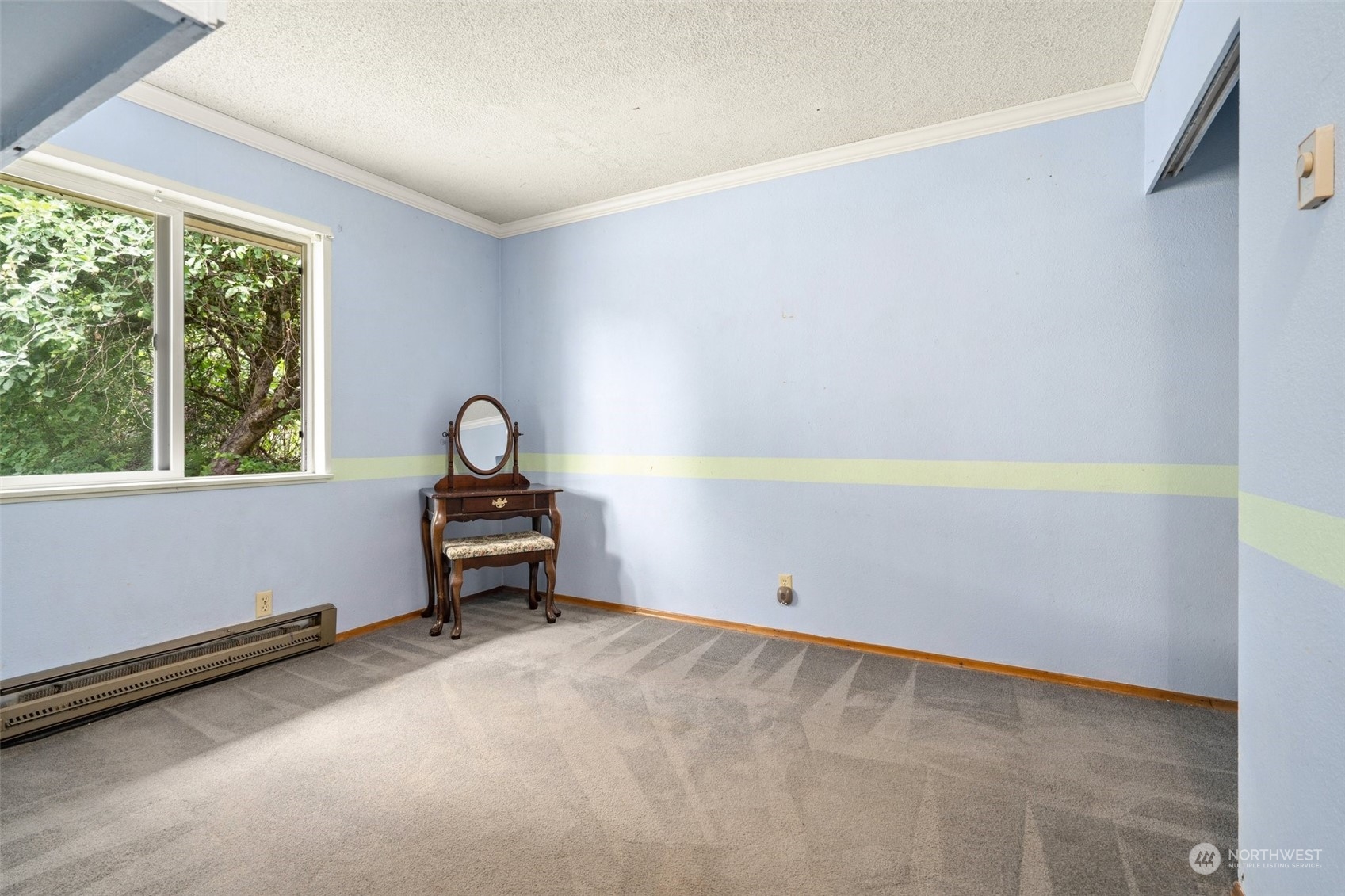 3513 Gillette Avenue