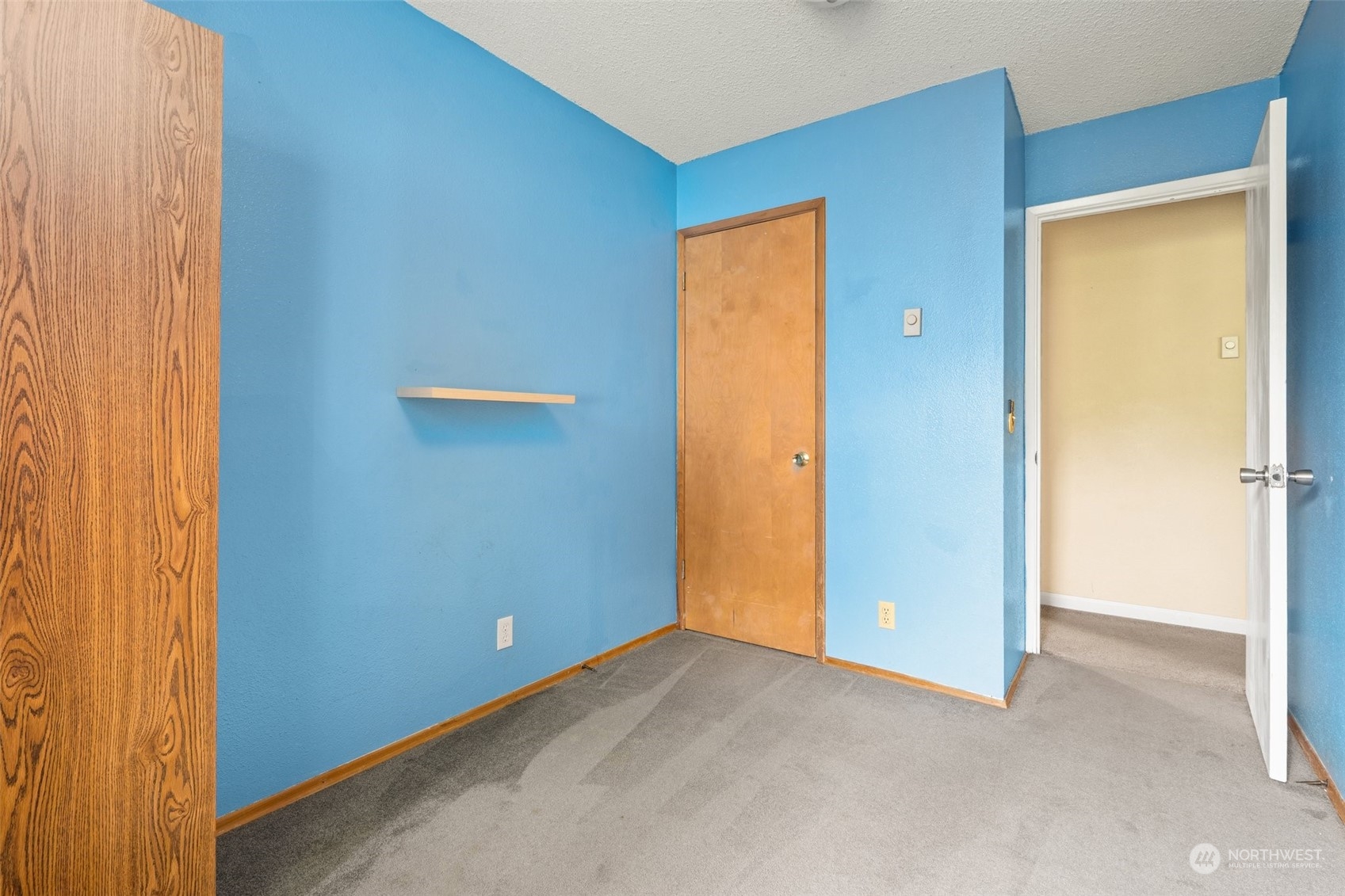 3513 Gillette Avenue