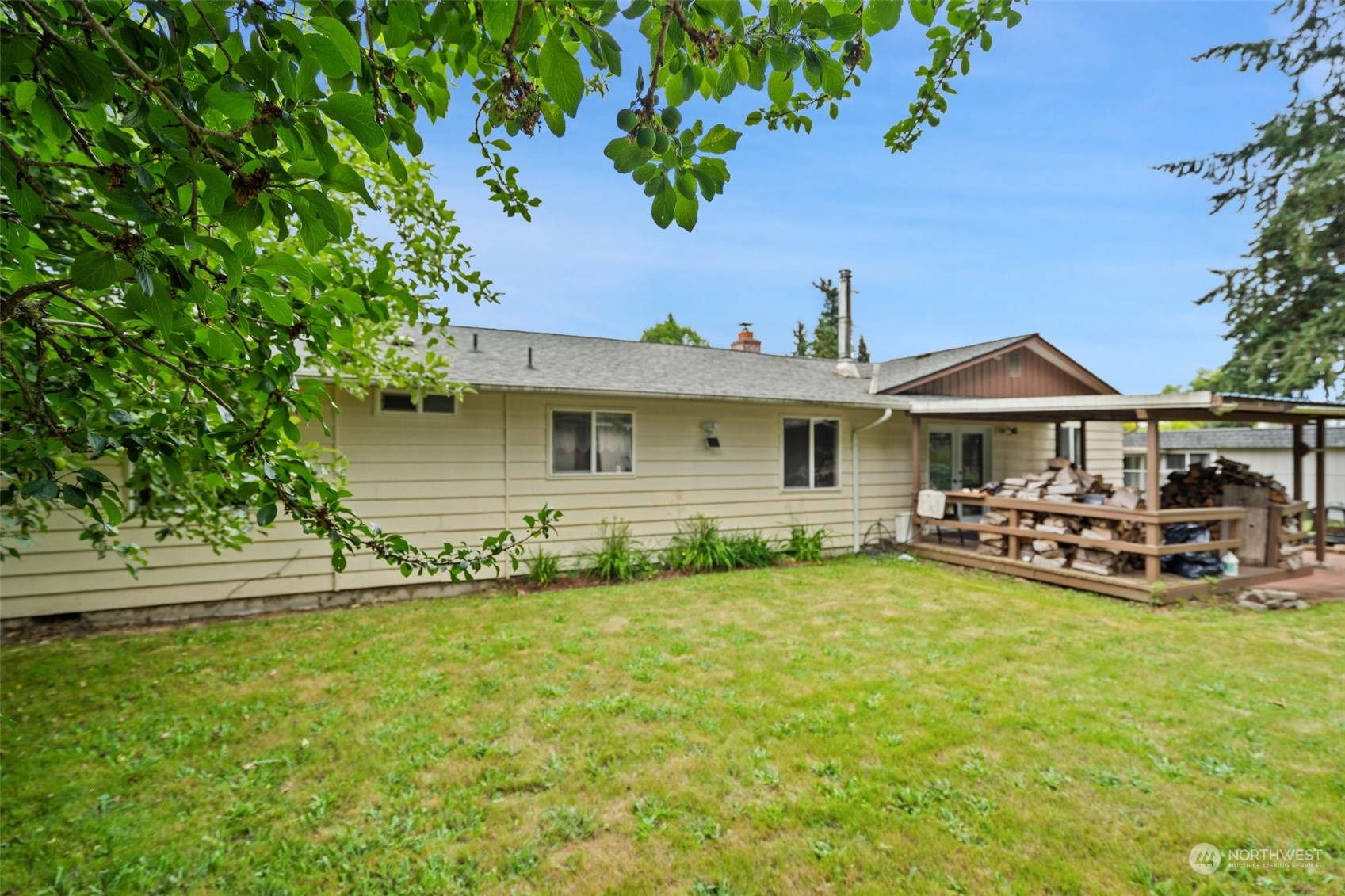 3513 Gillette Avenue