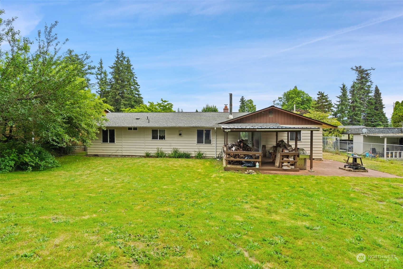 3513 Gillette Avenue