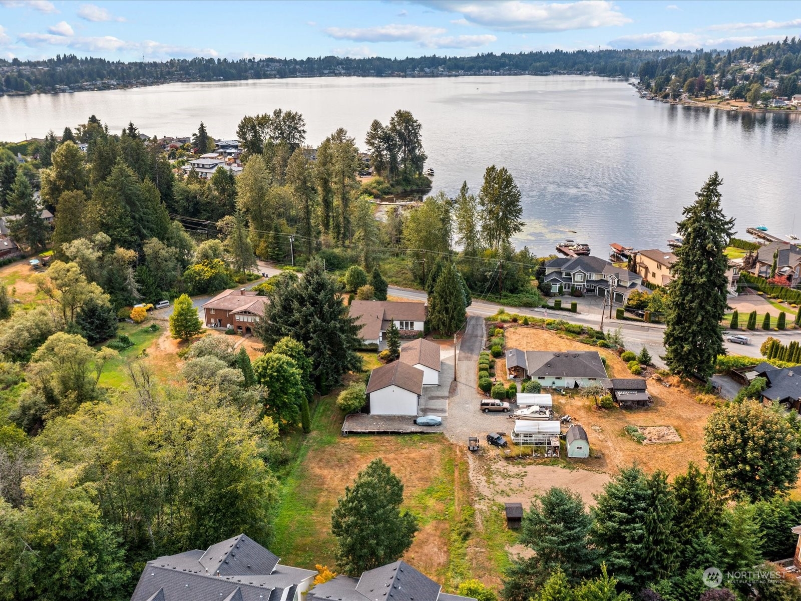 711 E Lakeshore Drive