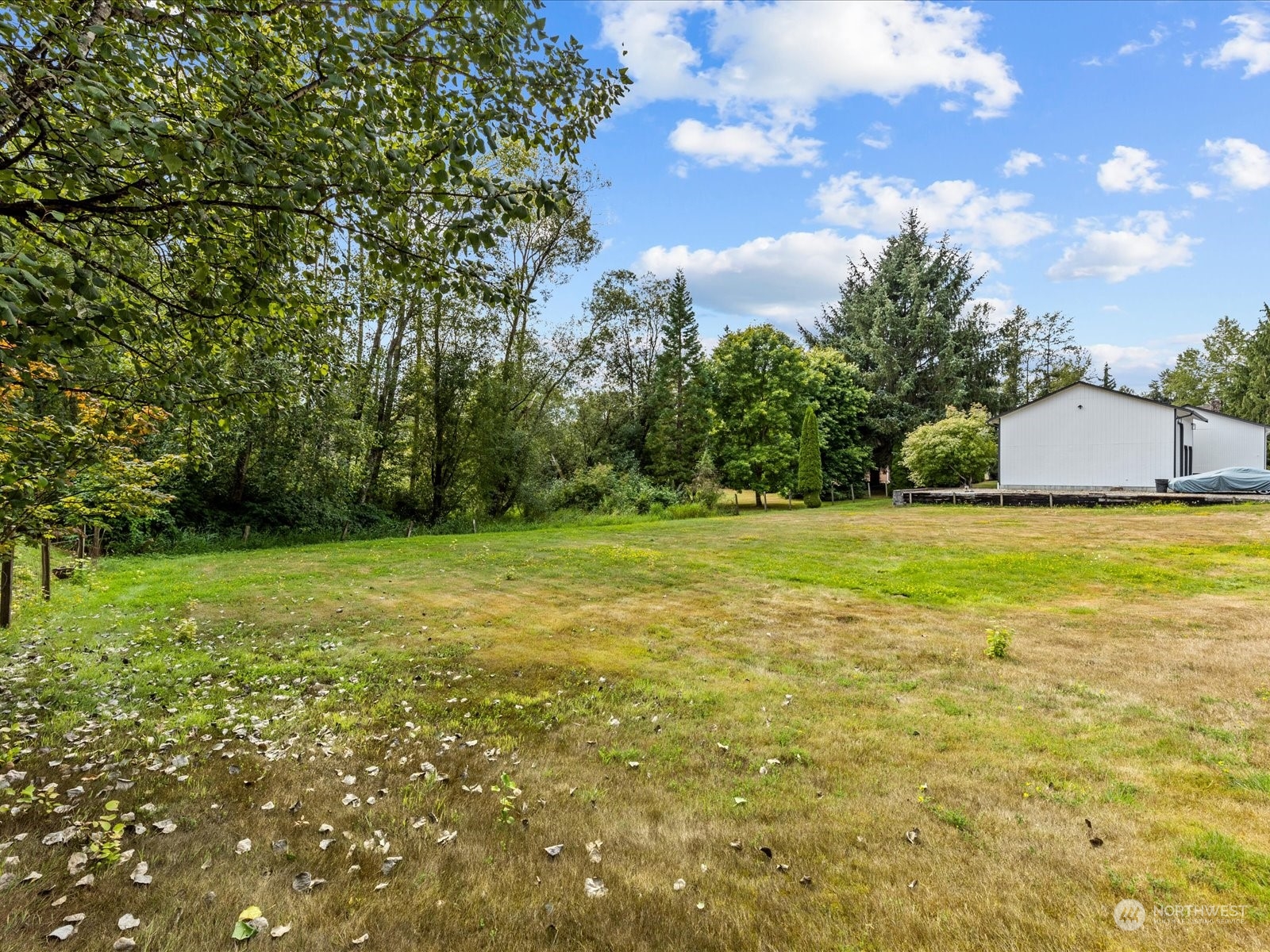 711 E Lakeshore Drive