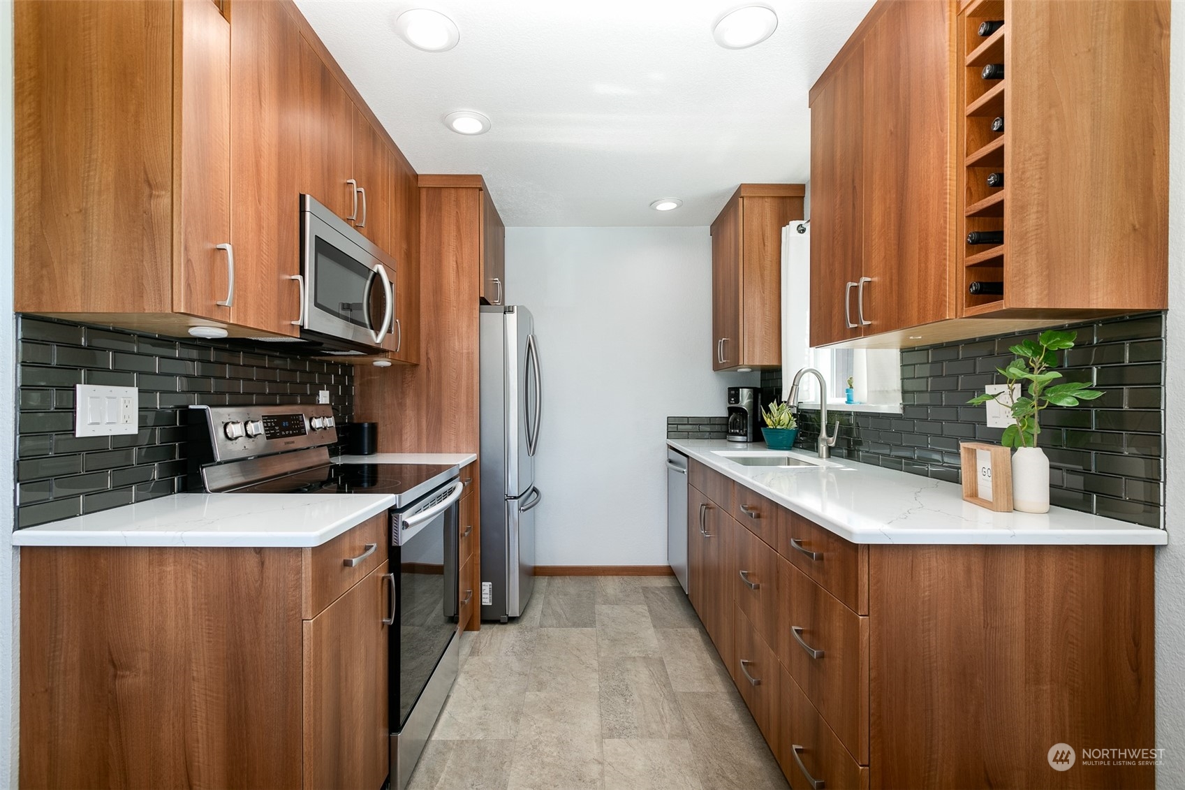 12717 NE 116th Street Unit: D301