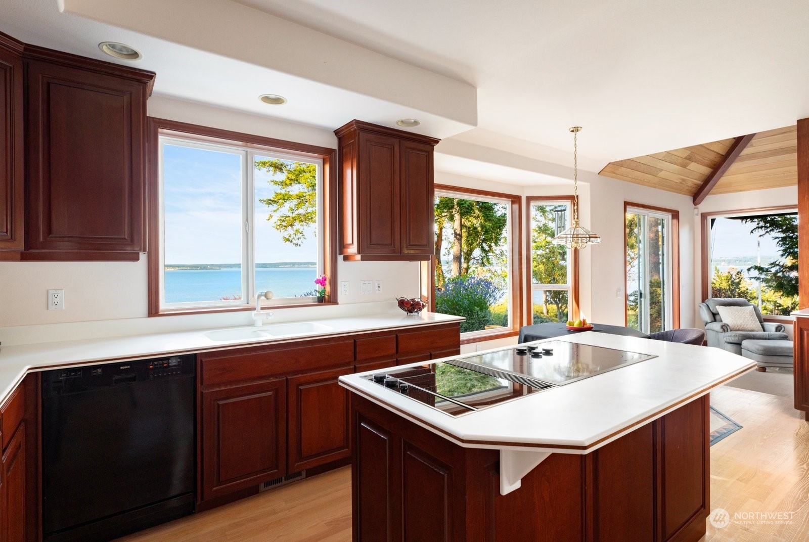 440 Kineth Point Place