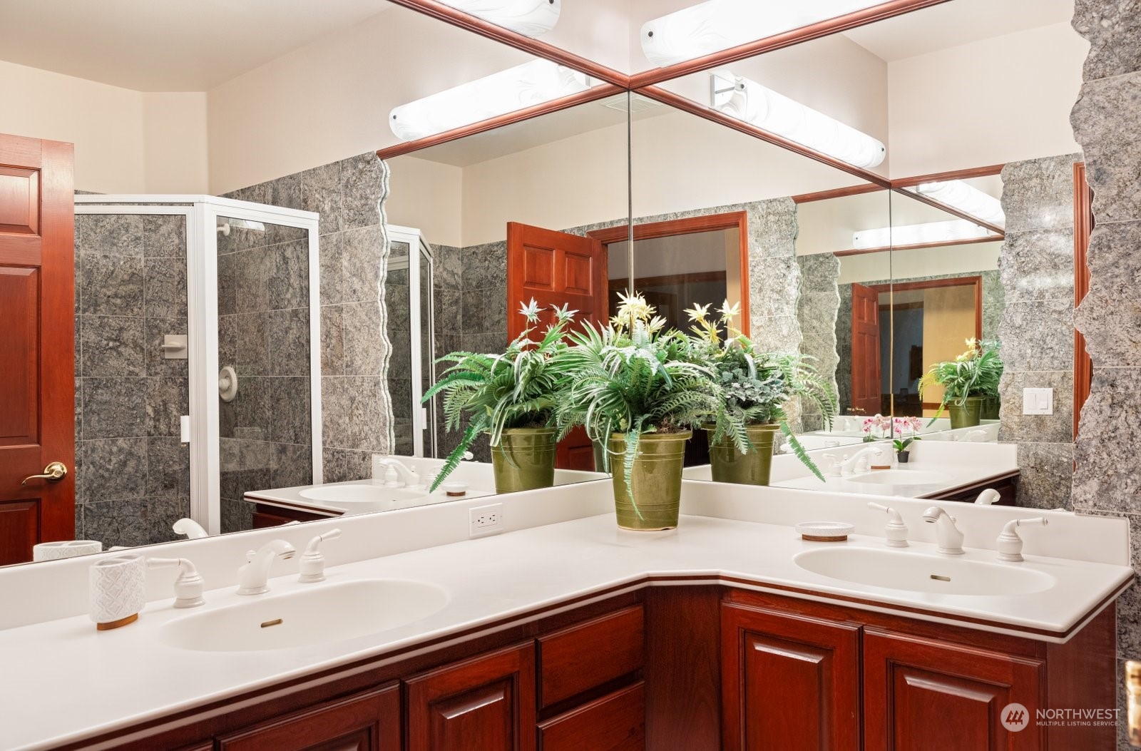 440 Kineth Point Place