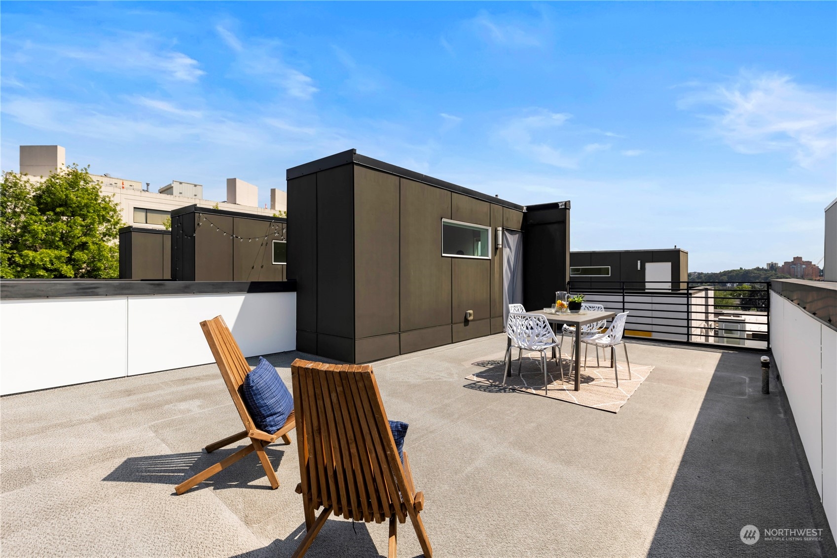 1325 E Jefferson Street