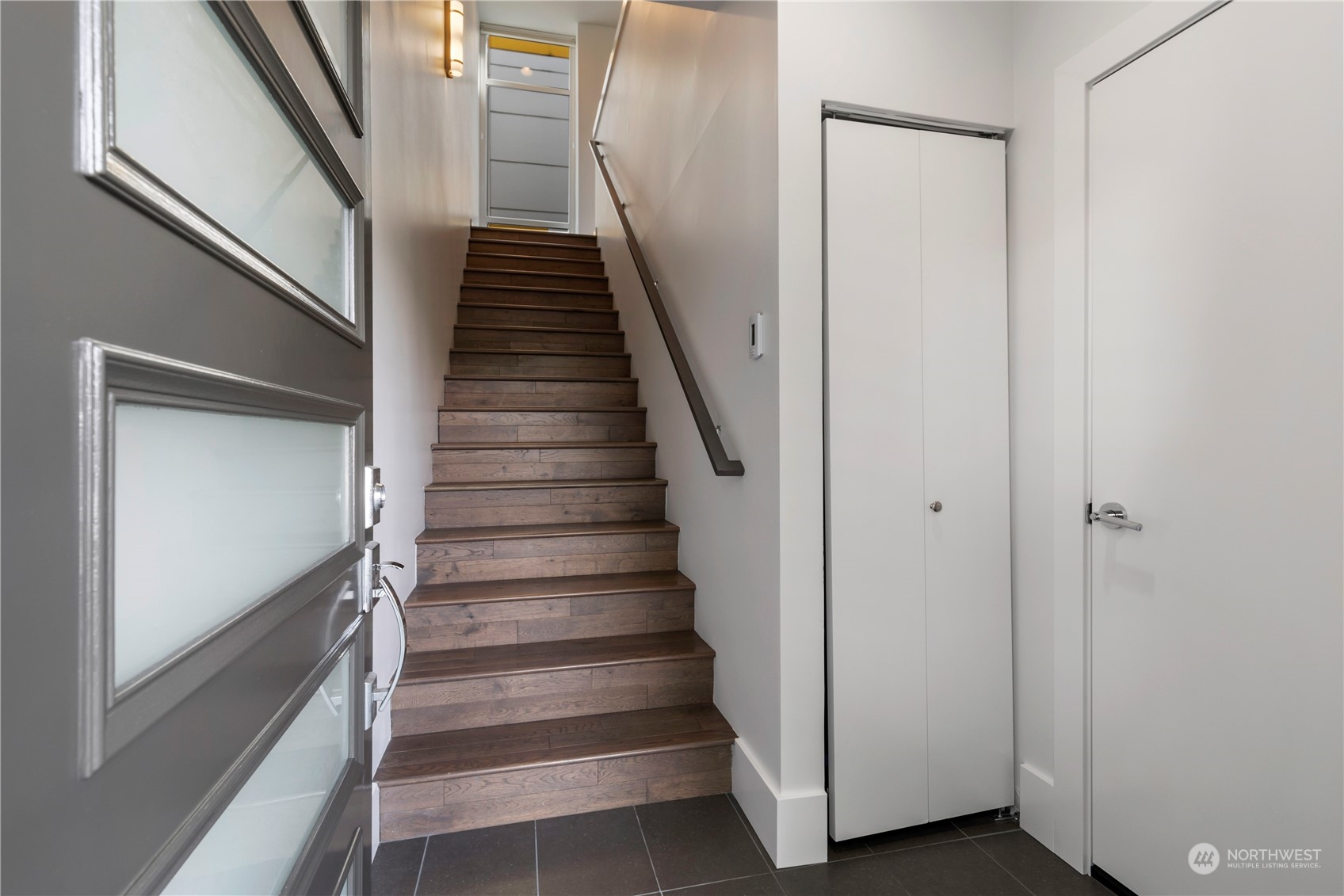 1325 E Jefferson Street