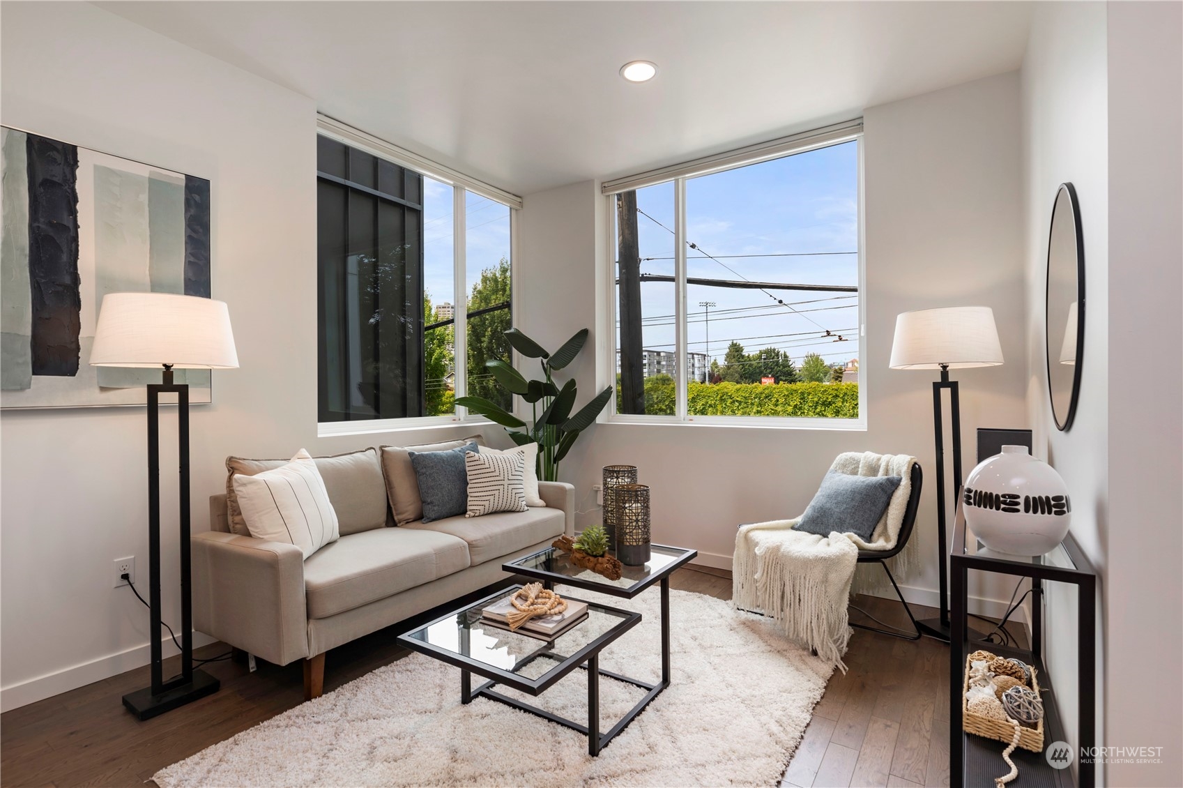 1325 E Jefferson Street