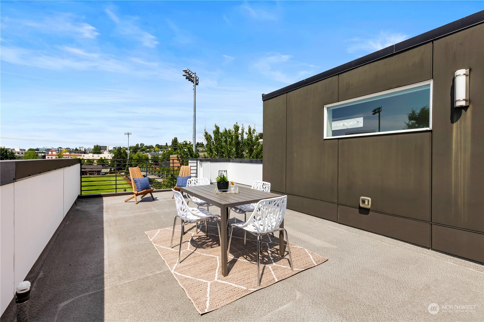 1325 E Jefferson Street